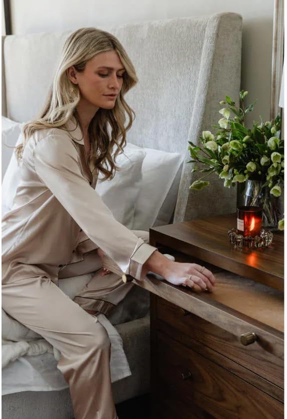 Modern Grey Candle - View 6