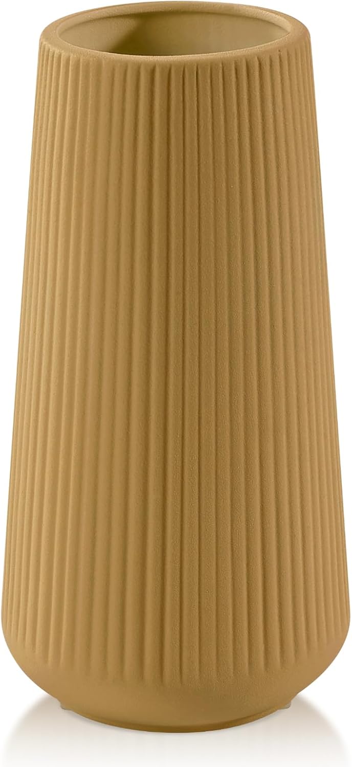 Farmhouse Beige Flower Vase — Milk Coffee