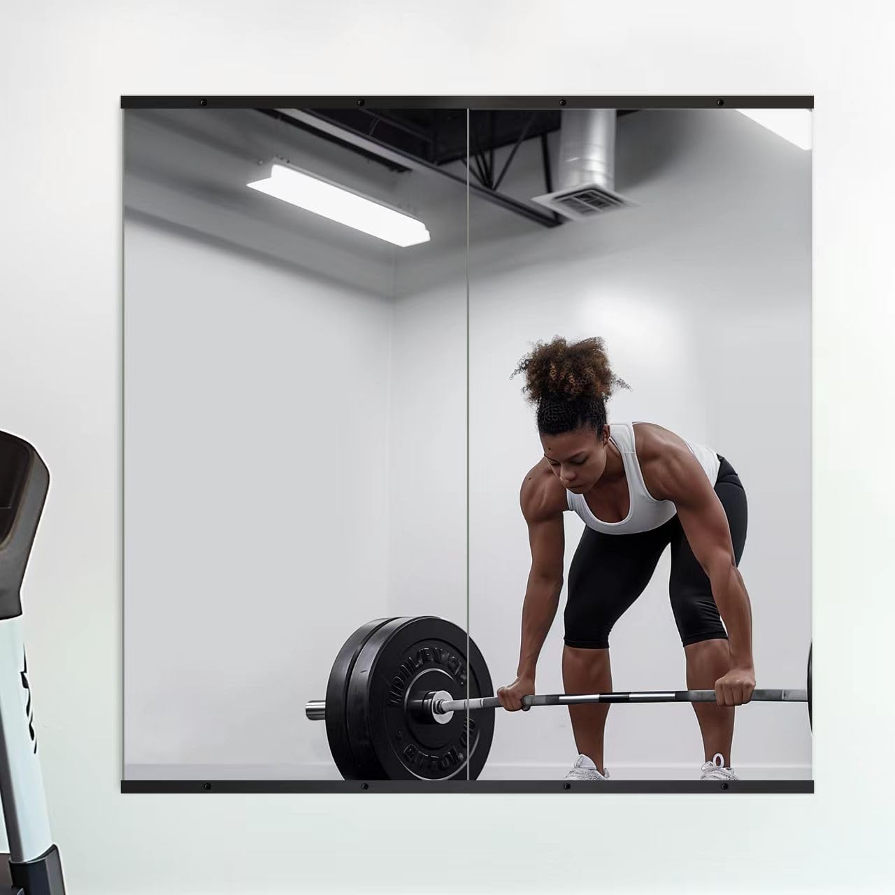 Round Black Wall Mirror — 22" — Gym Black