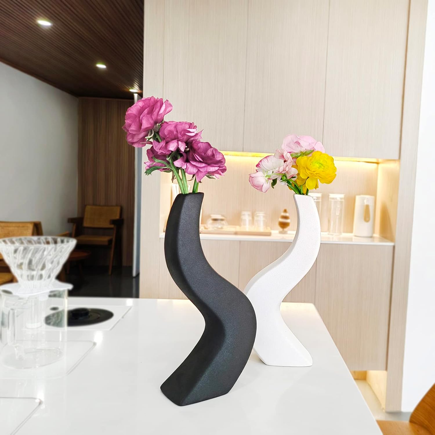 Modern Ceramic Flower Vase - View 5