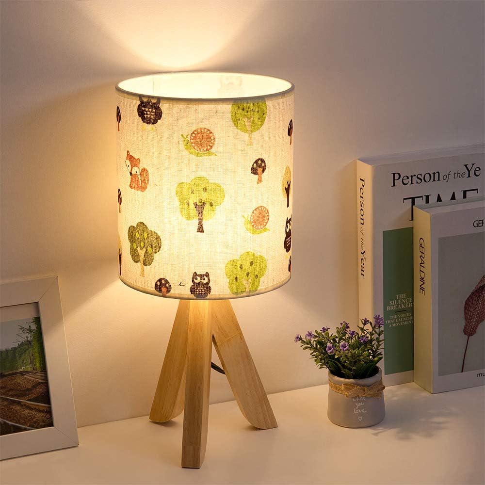 Modern Green Desk Lamp — Tree