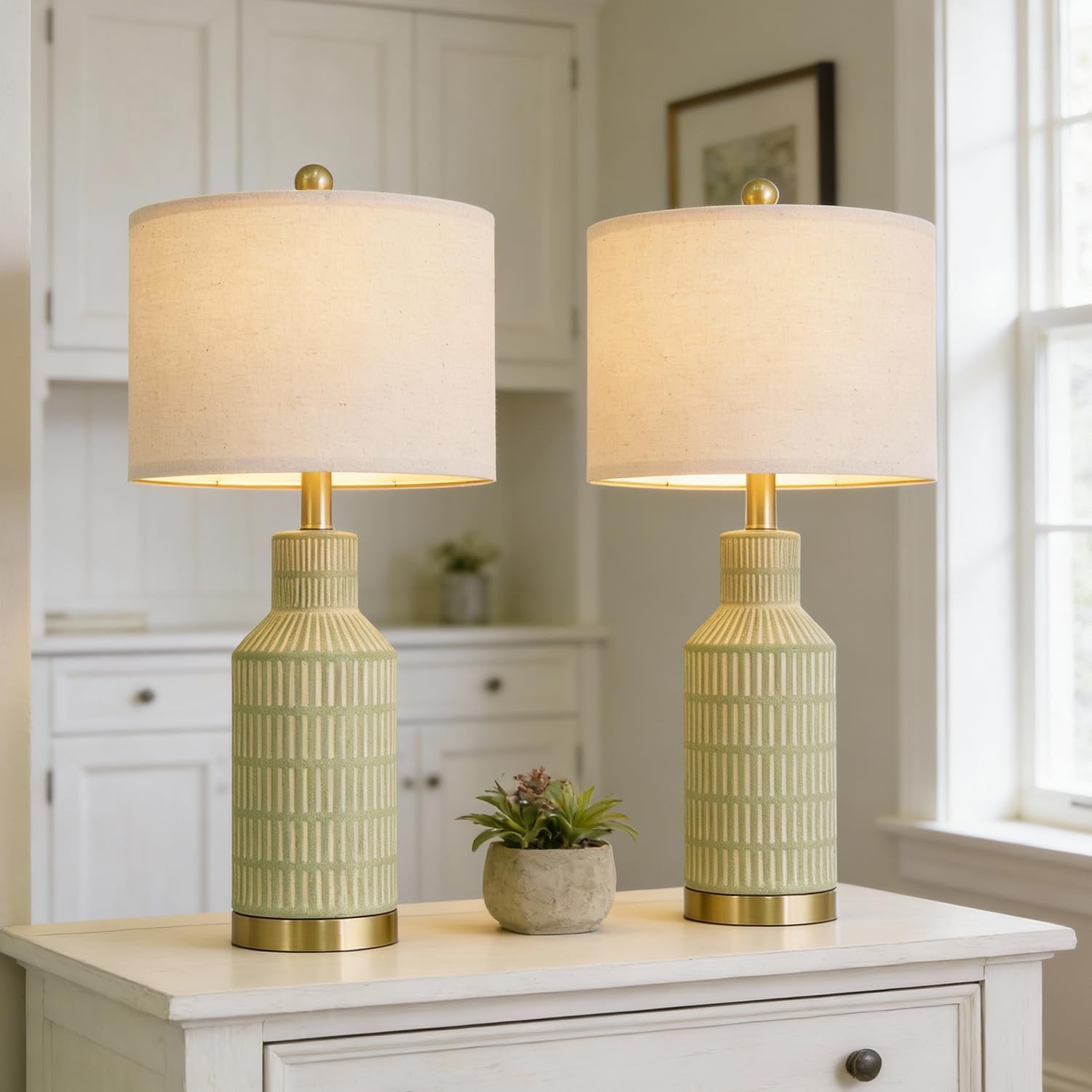 Farmhouse Black Bedside Lamp — 25" — Green