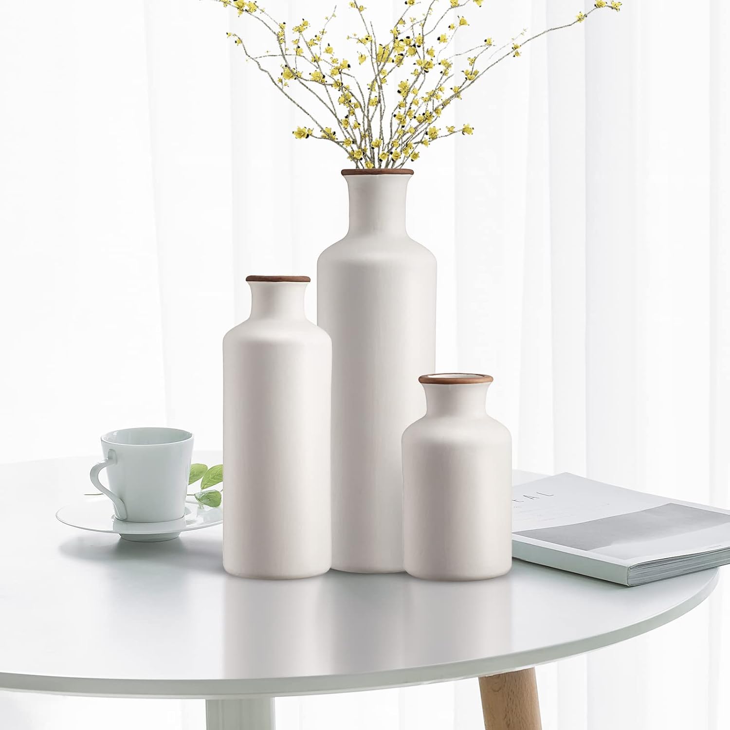 Farmhouse Ceramic Flower Vase - View 3