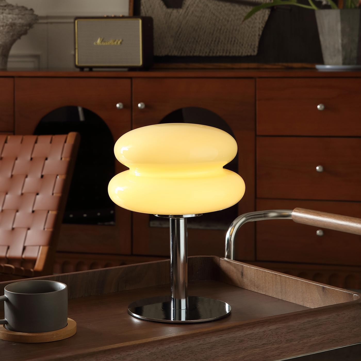 Dimmable Mid-Century Beige Desk Lamp — Cream