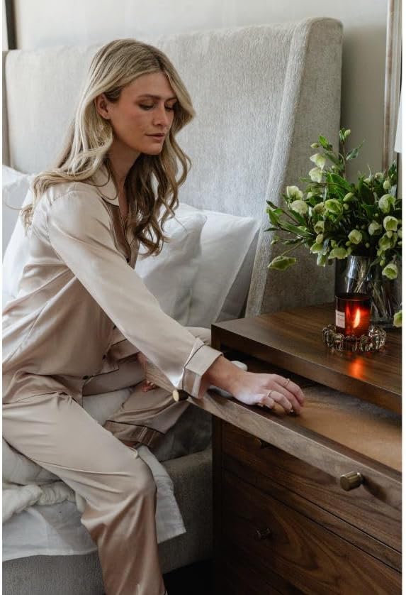 Modern Grey Candle - View 5