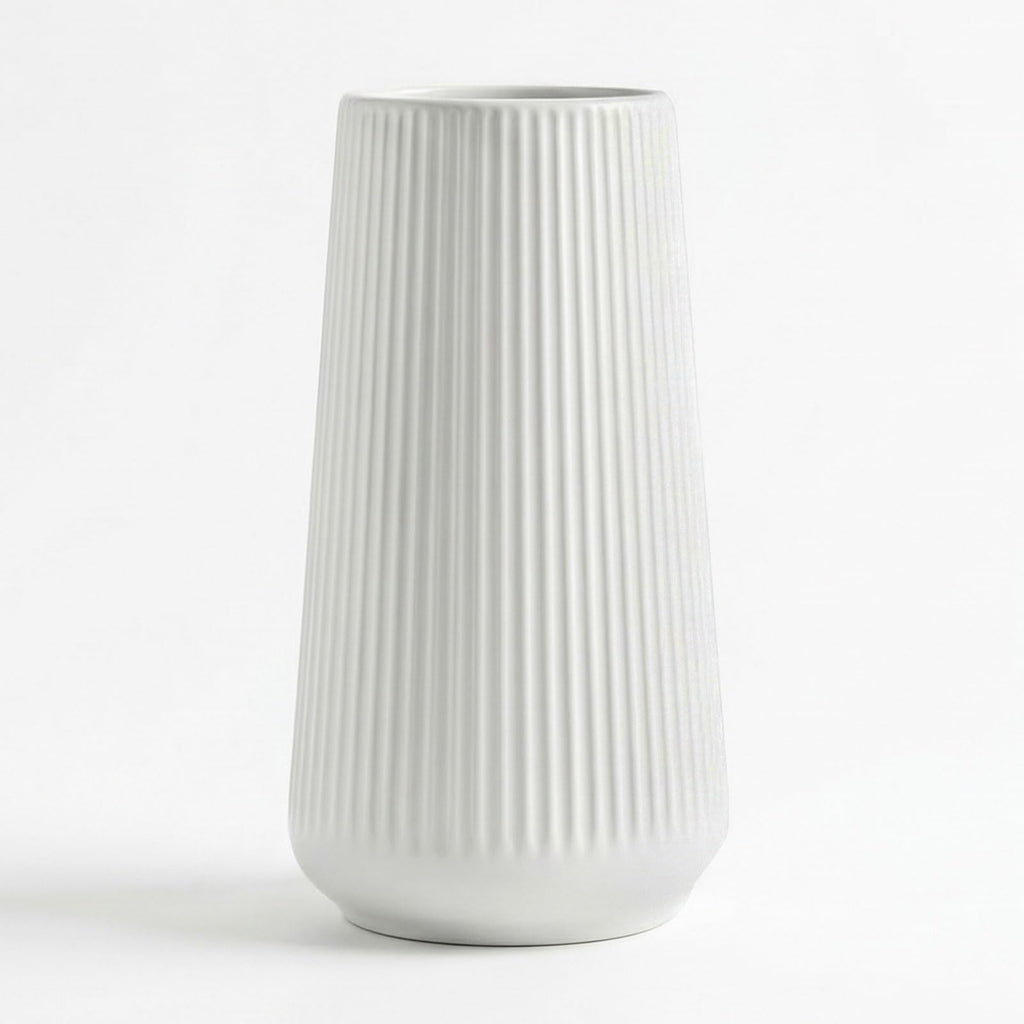 Modern Black Flower Vase — 8"