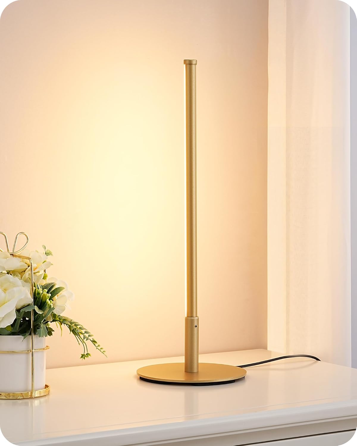 Dimmable Modern Black Bedside Lamp — Gold