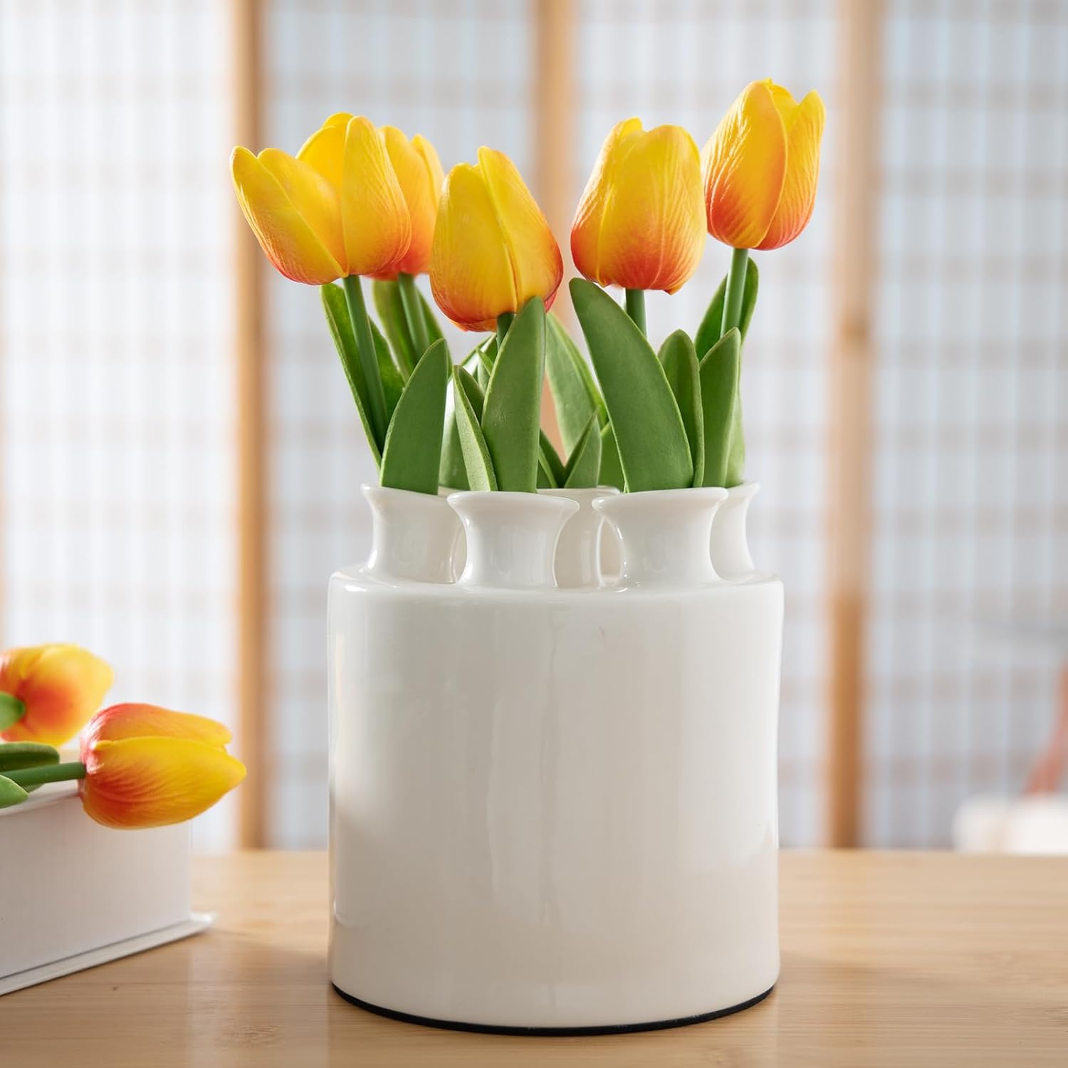 Modern Black Vase — Set of 3 — Tulip Vase