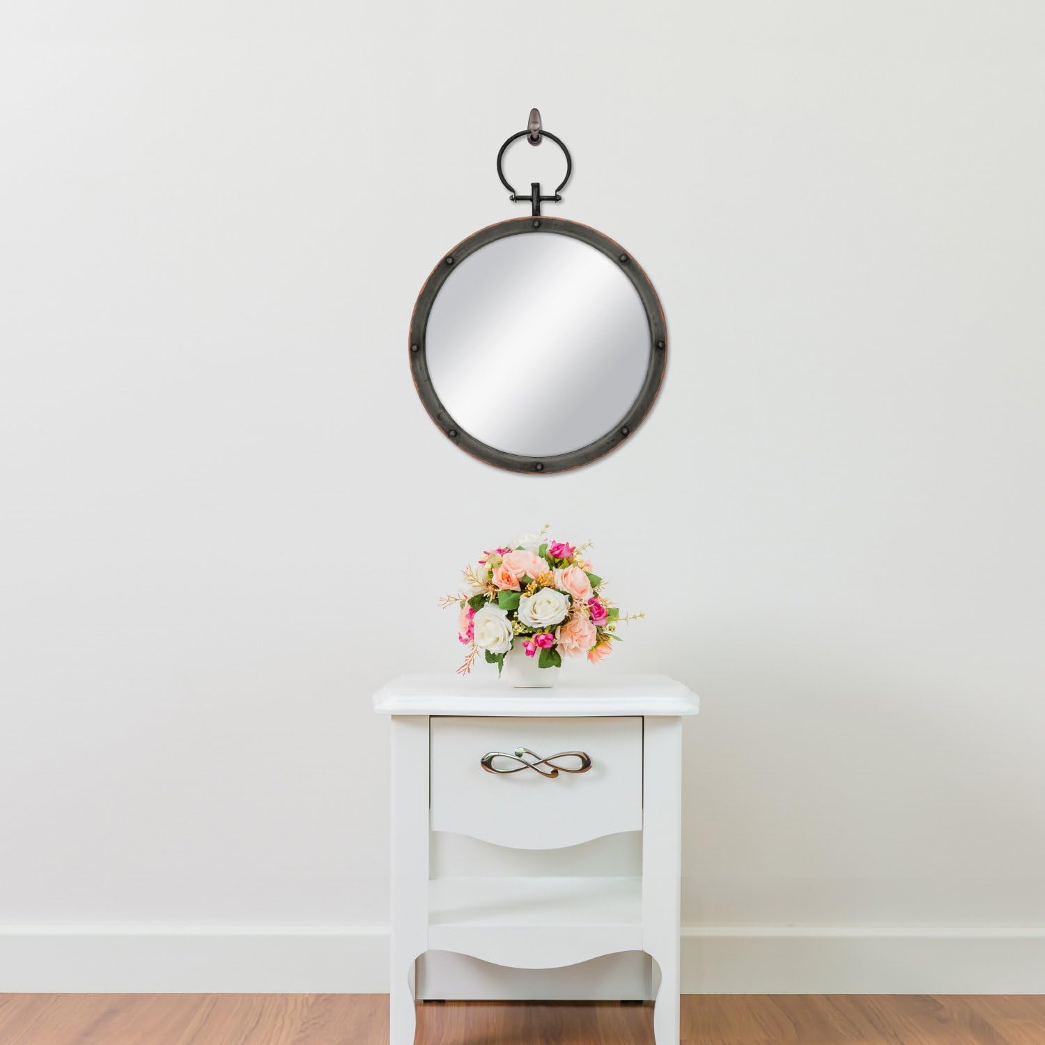 Round Farmhouse Metal Mirror — 21.1" - View 6