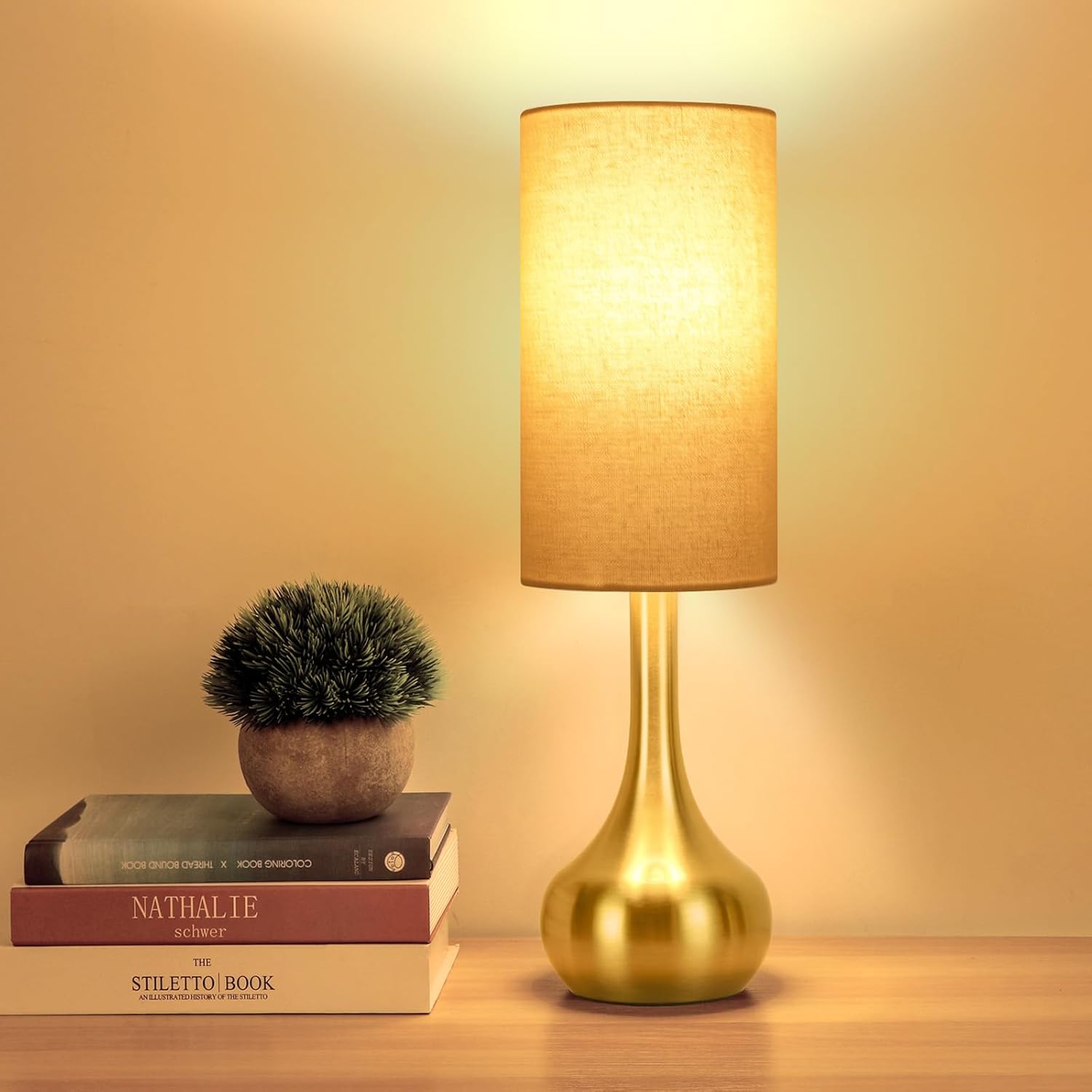 Dimmable Black Bedside Lamp — Gold