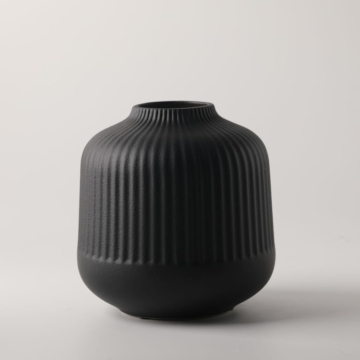 Boho Black Flower Vase — Set of 2 — Black