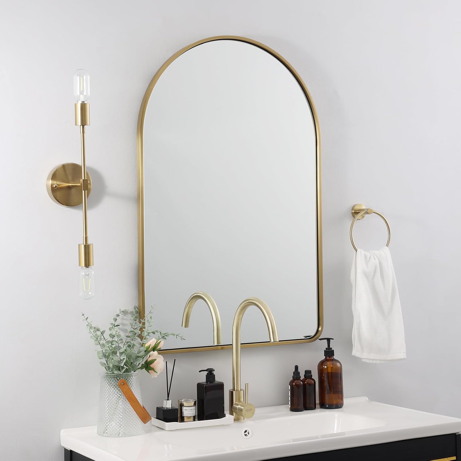 Luxe Gold Mirror — 26" — Brushed Gold
