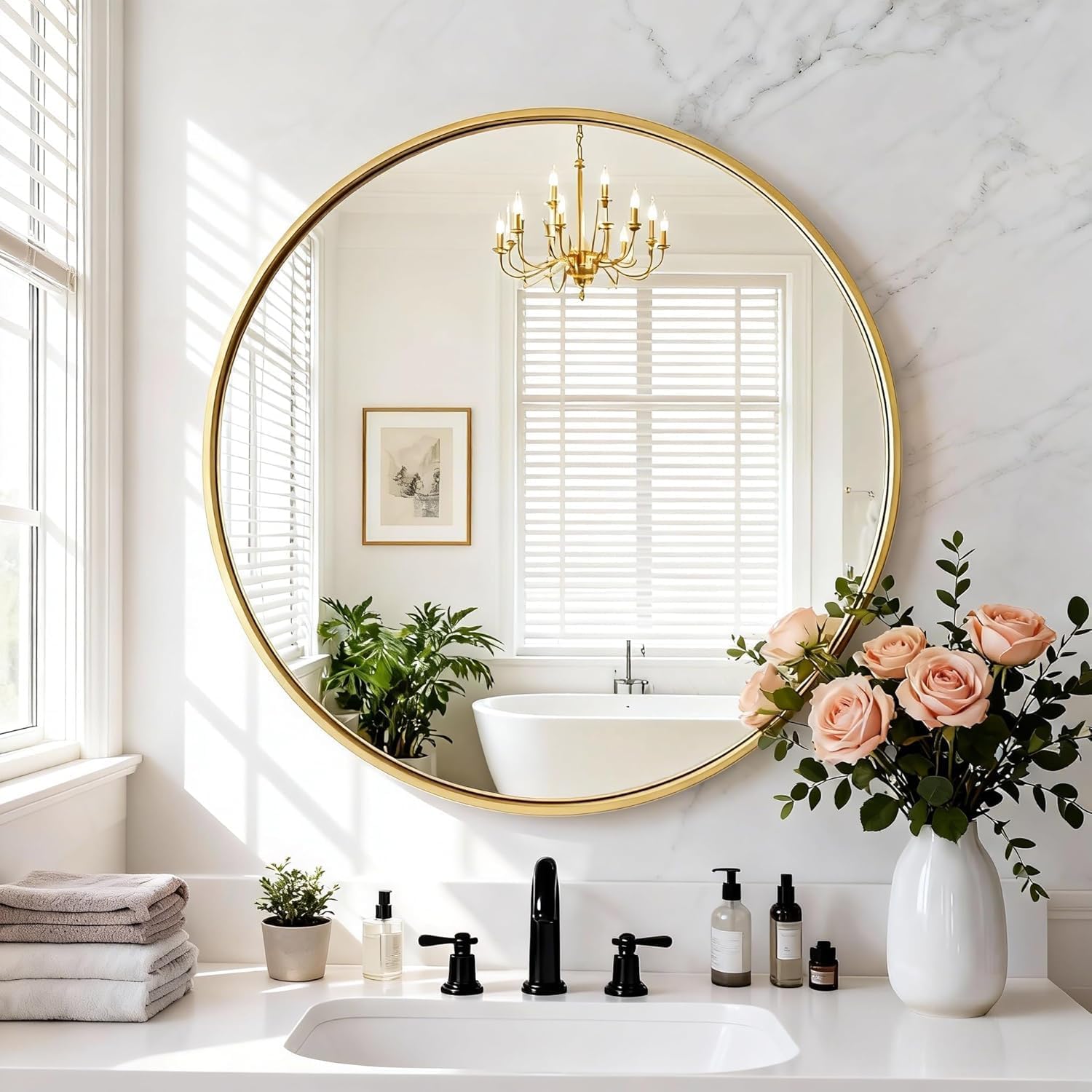 Round Luxe Beige Wall Mirror — 30" — Gold-round