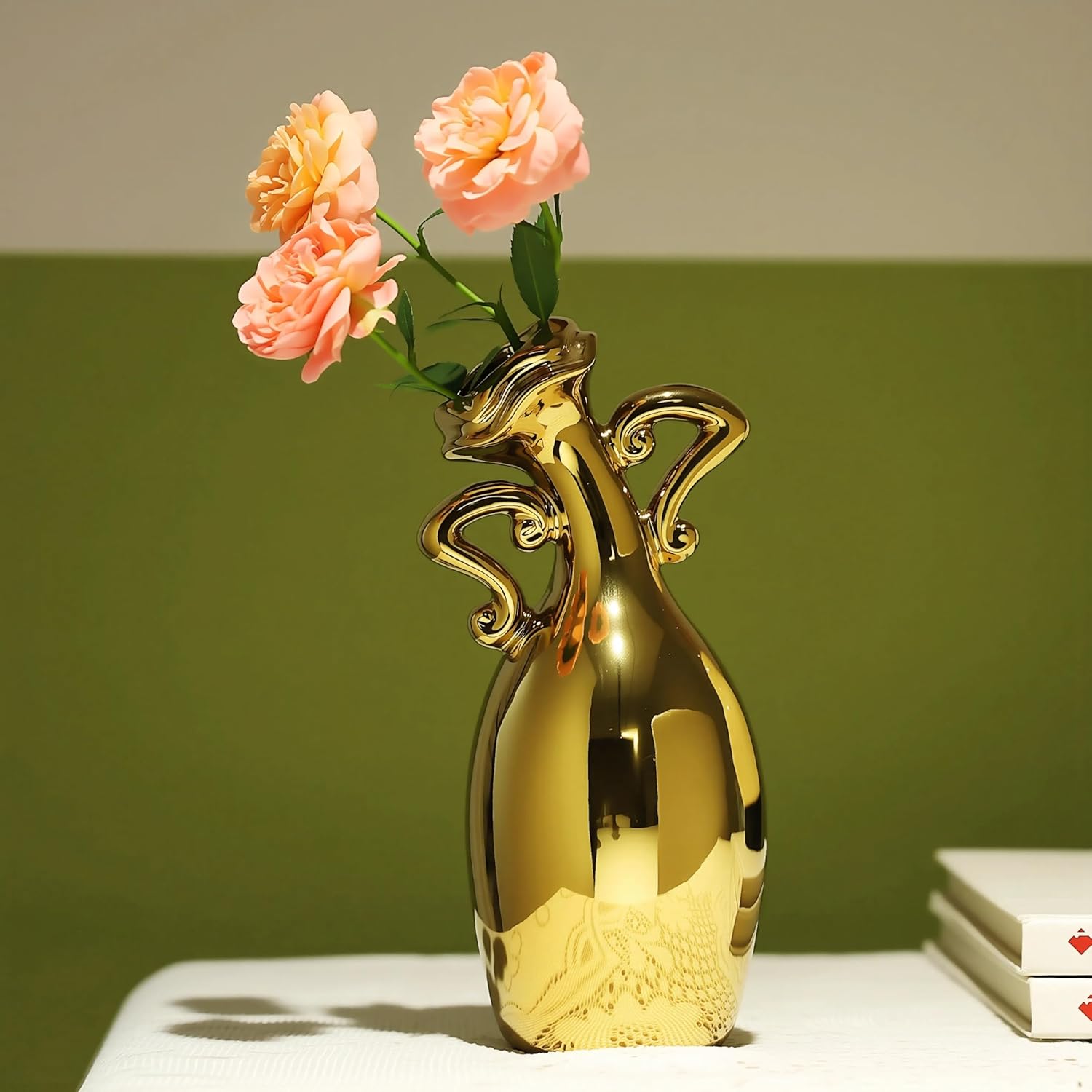 Modern Black Flower Vase — 7" — Gold