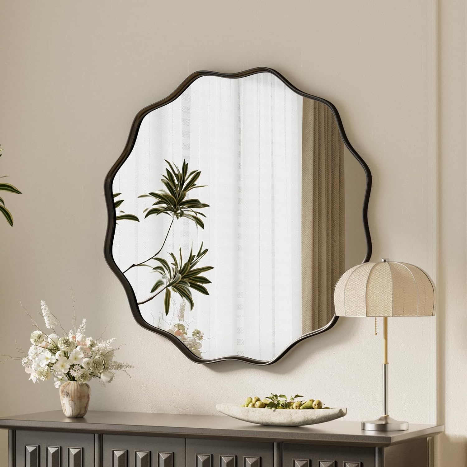 Round Luxe Black Wall Mirror — 24" — Black