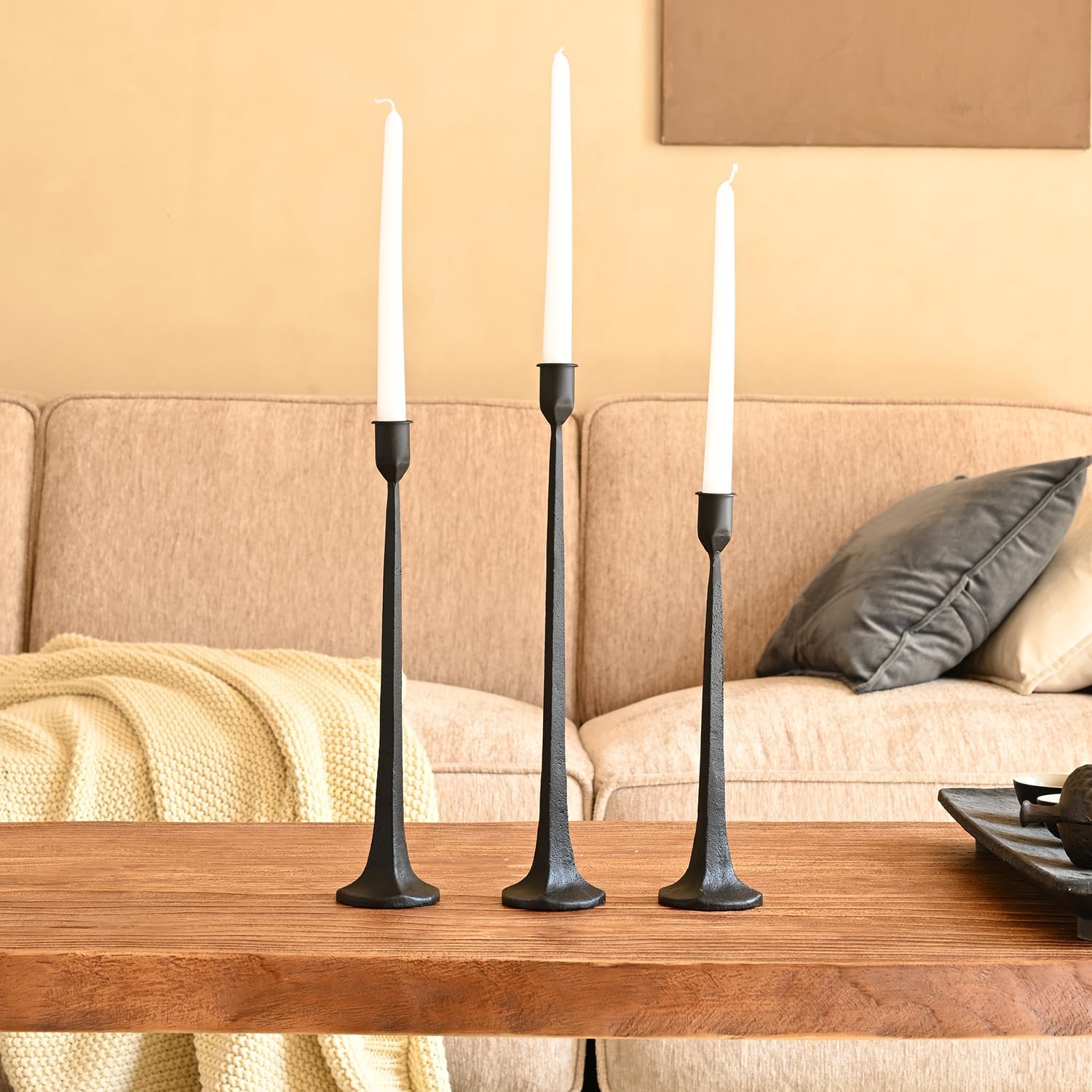 Vintage Luxe Black Candle — 4" — Black-straight