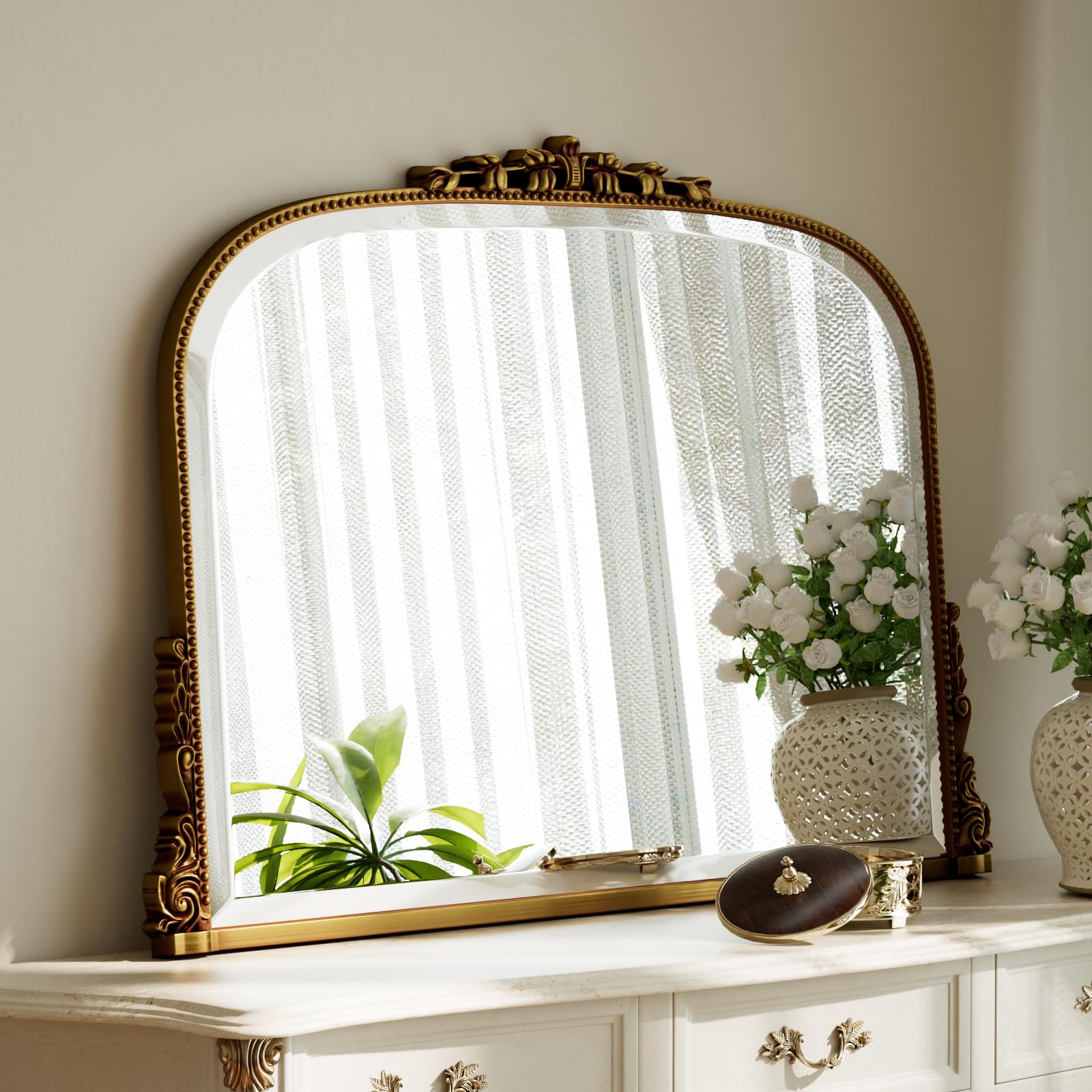 Round Luxe Gold Wall Mirror — 27"