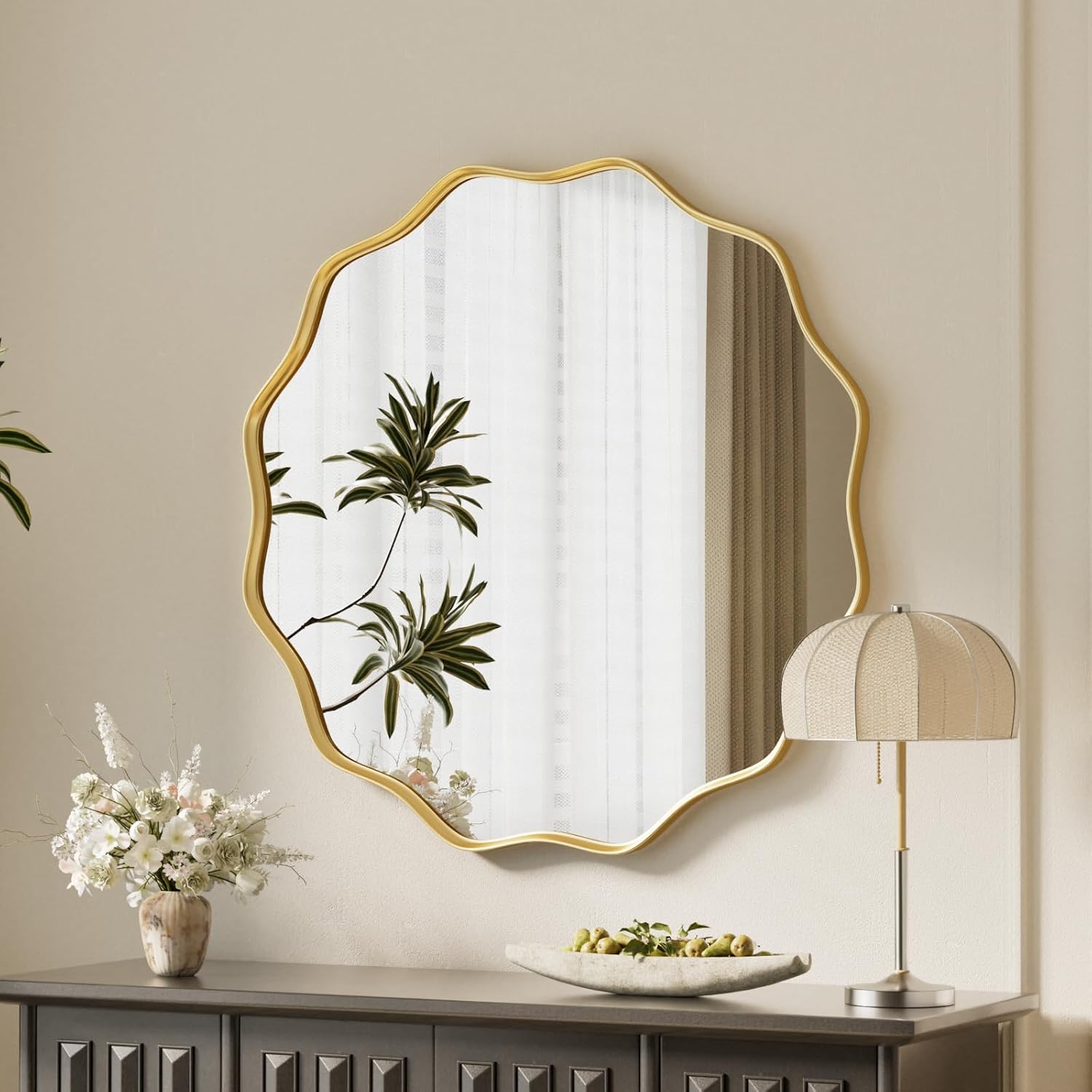 Round Luxe Black Wall Mirror — 24" — Gold