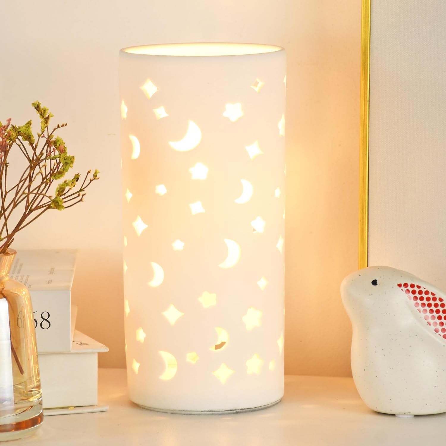 Modern White Table Lamp — White Moon