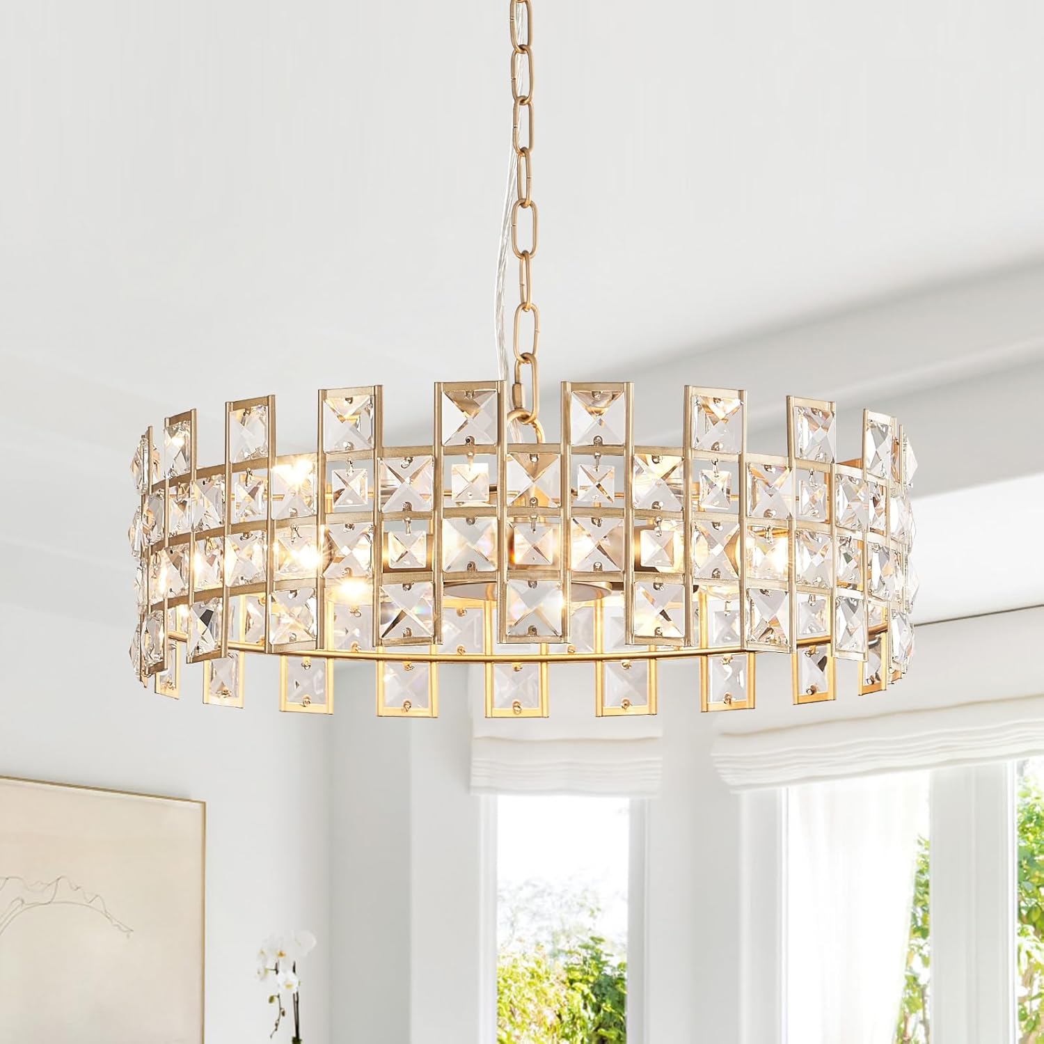 Round Luxe Black Chandelier — 20" — Matte Gold