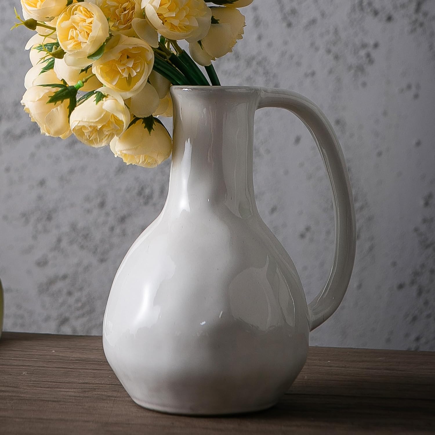 Farmhouse Black Flower Vase — 7" — Big Handle - White