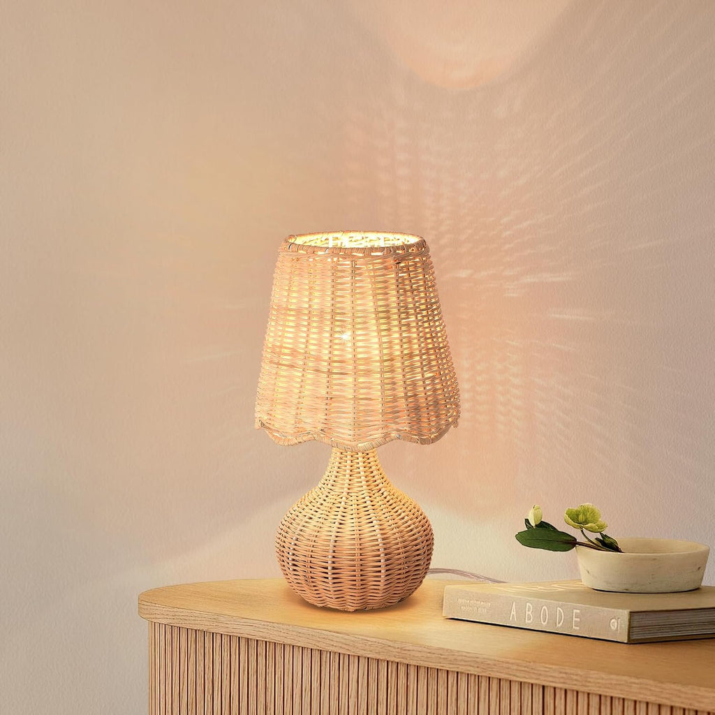 Boho Beige Table Lamp — Rattan-Blonde