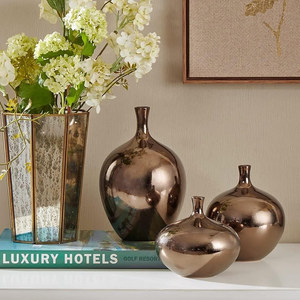 Gold Vase Set - View 2
