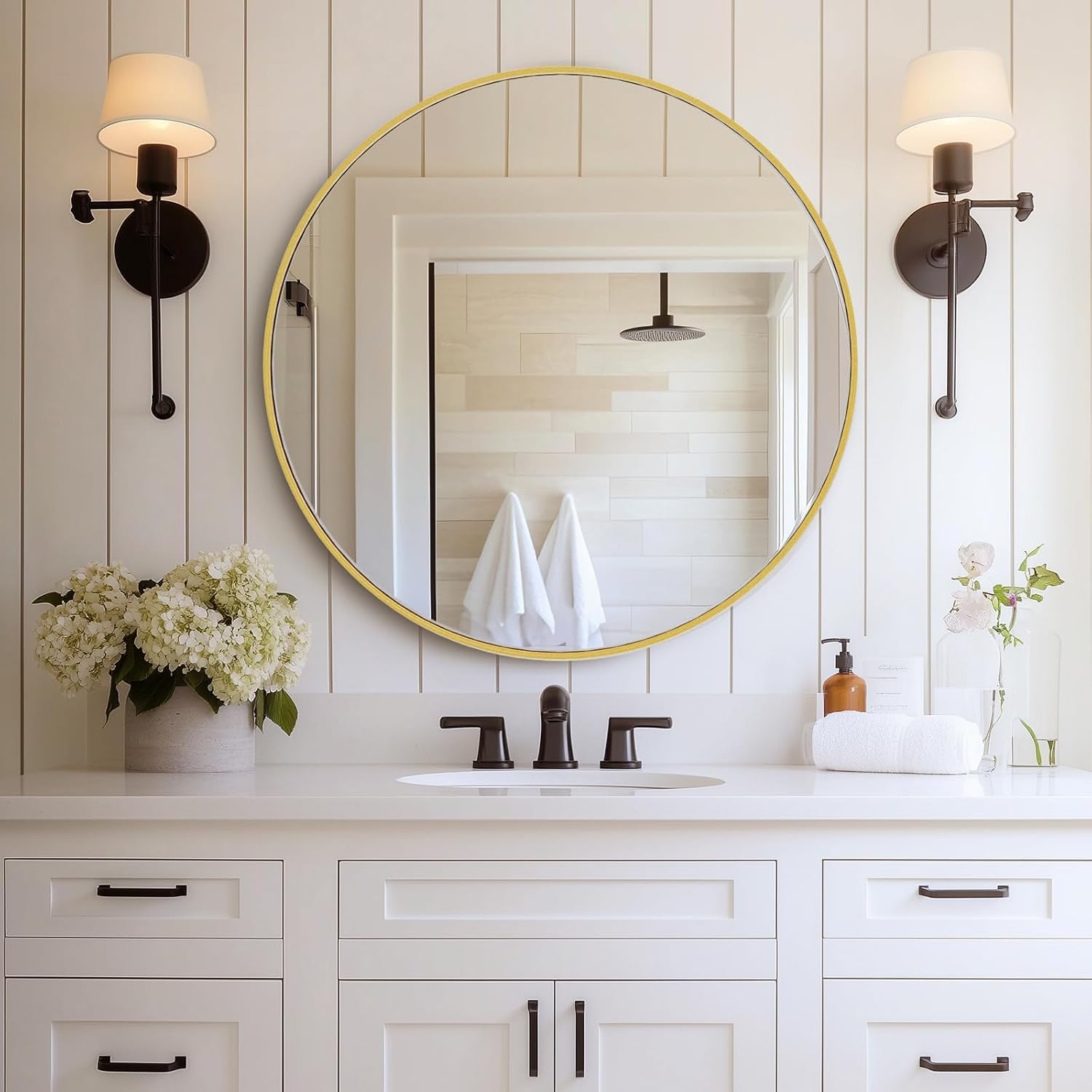 Black Round Mirror — 24" — Gold-round