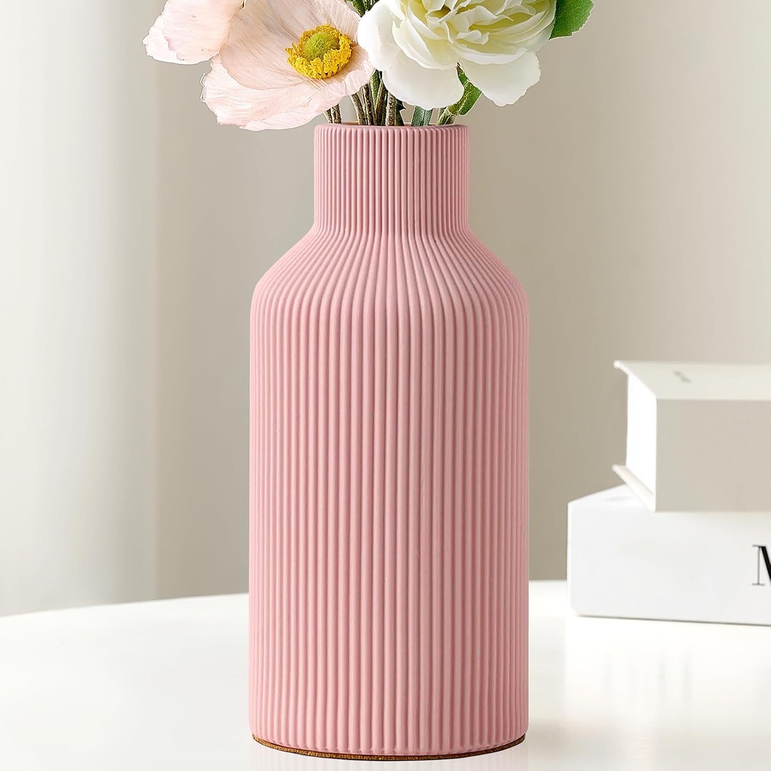 Modern Pink Flower Vase — Pink