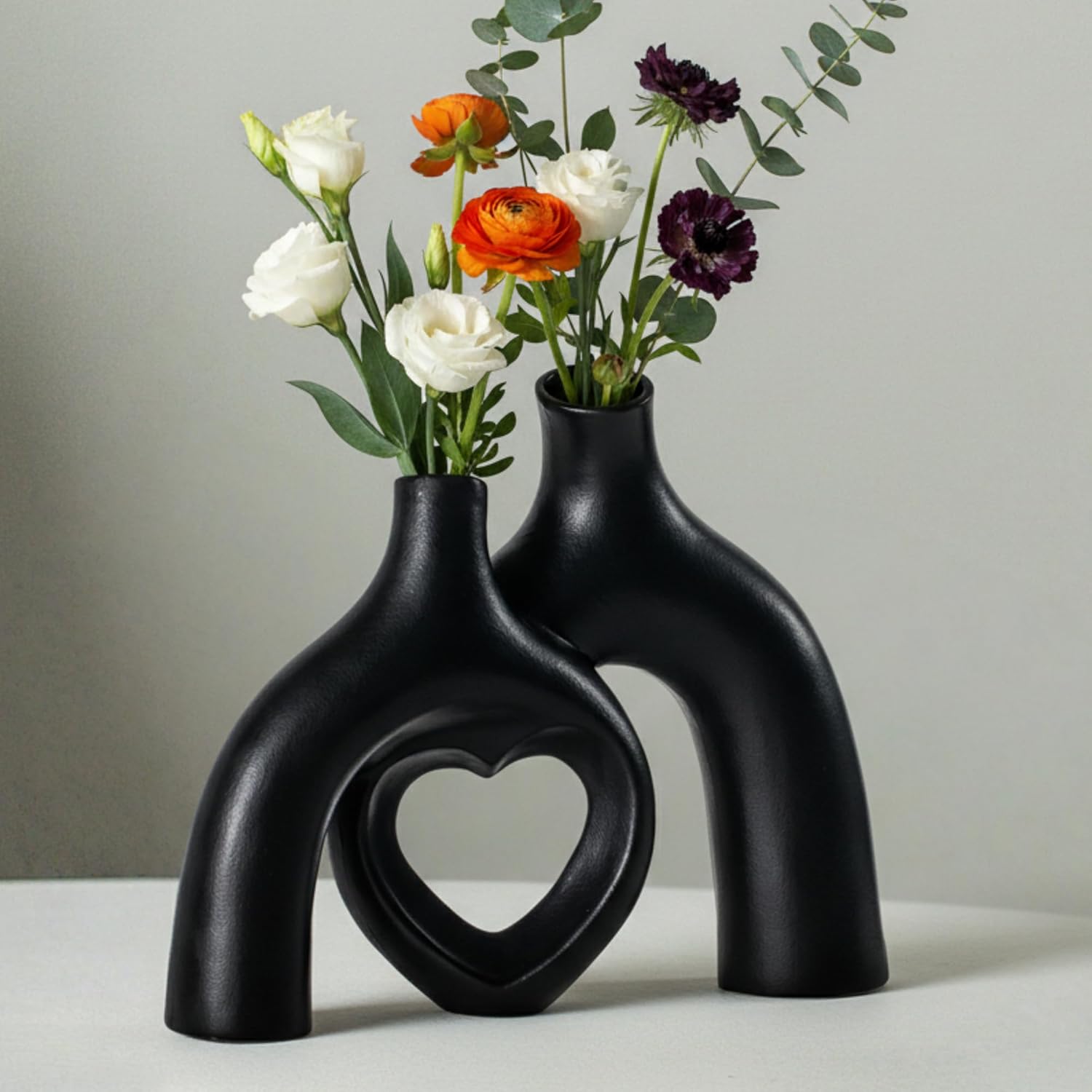 Boho Beige Flower Vase — Set of 2 — Heart - Matte Black