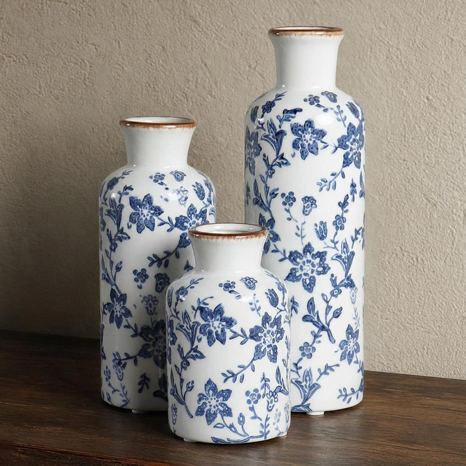 Vintage Farmhouse Black Flower Vase — Blue
