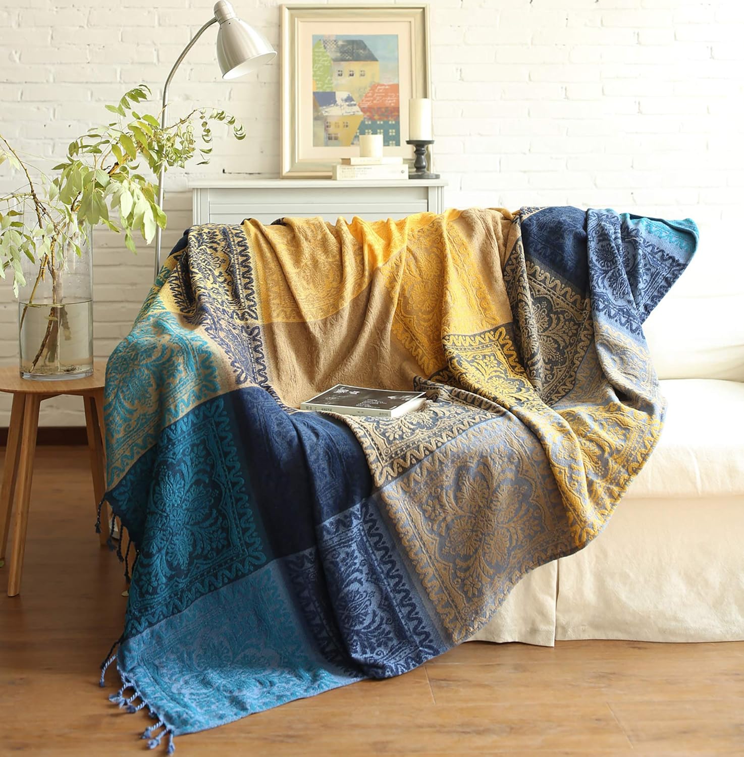 Chenille Boho Beige Throw Pillow — Medium