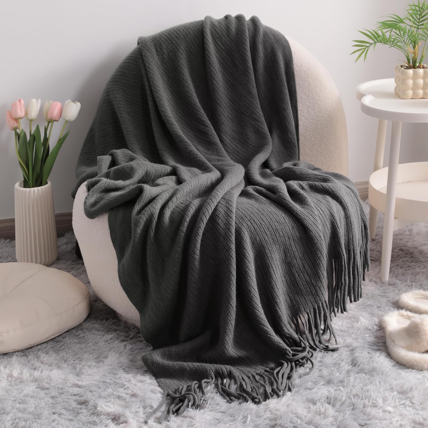 Boho Beige Throw Pillow — 51" — Gery