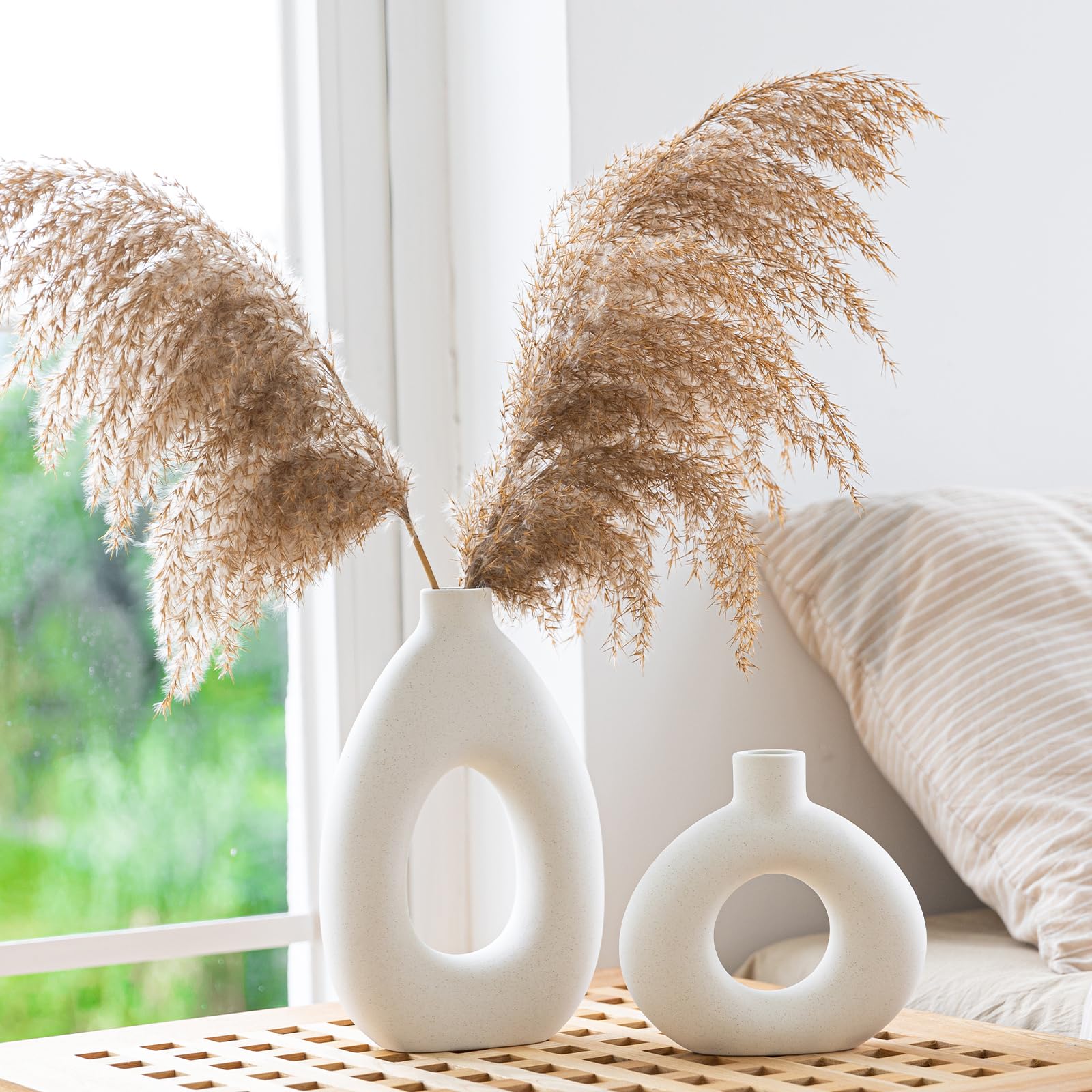 Round Boho White Flower Vase — Set of 2