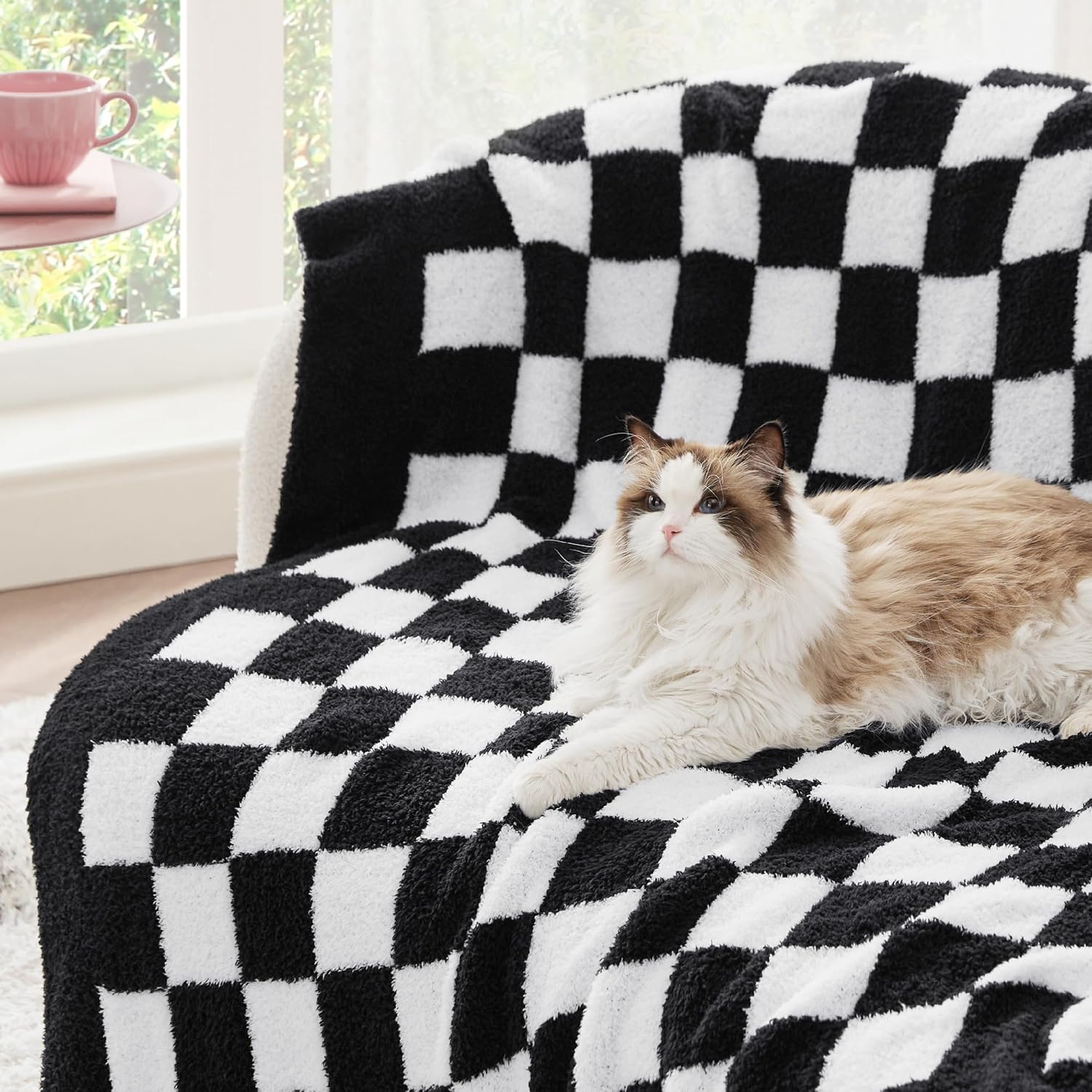 Knit Beige Throw Pillow — 50" — 08 - Checkered Black