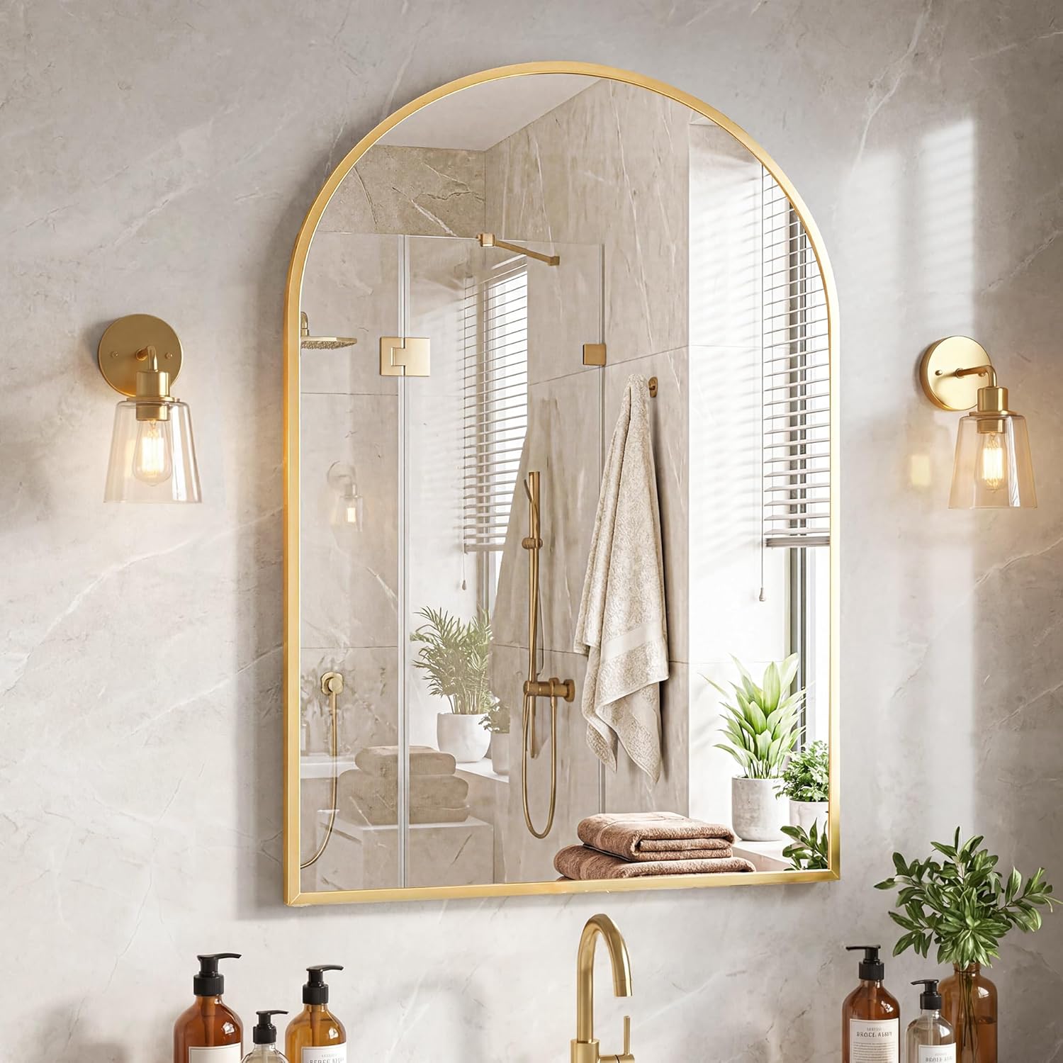 Round Luxe Black Wall Mirror — 20.2" — Gold