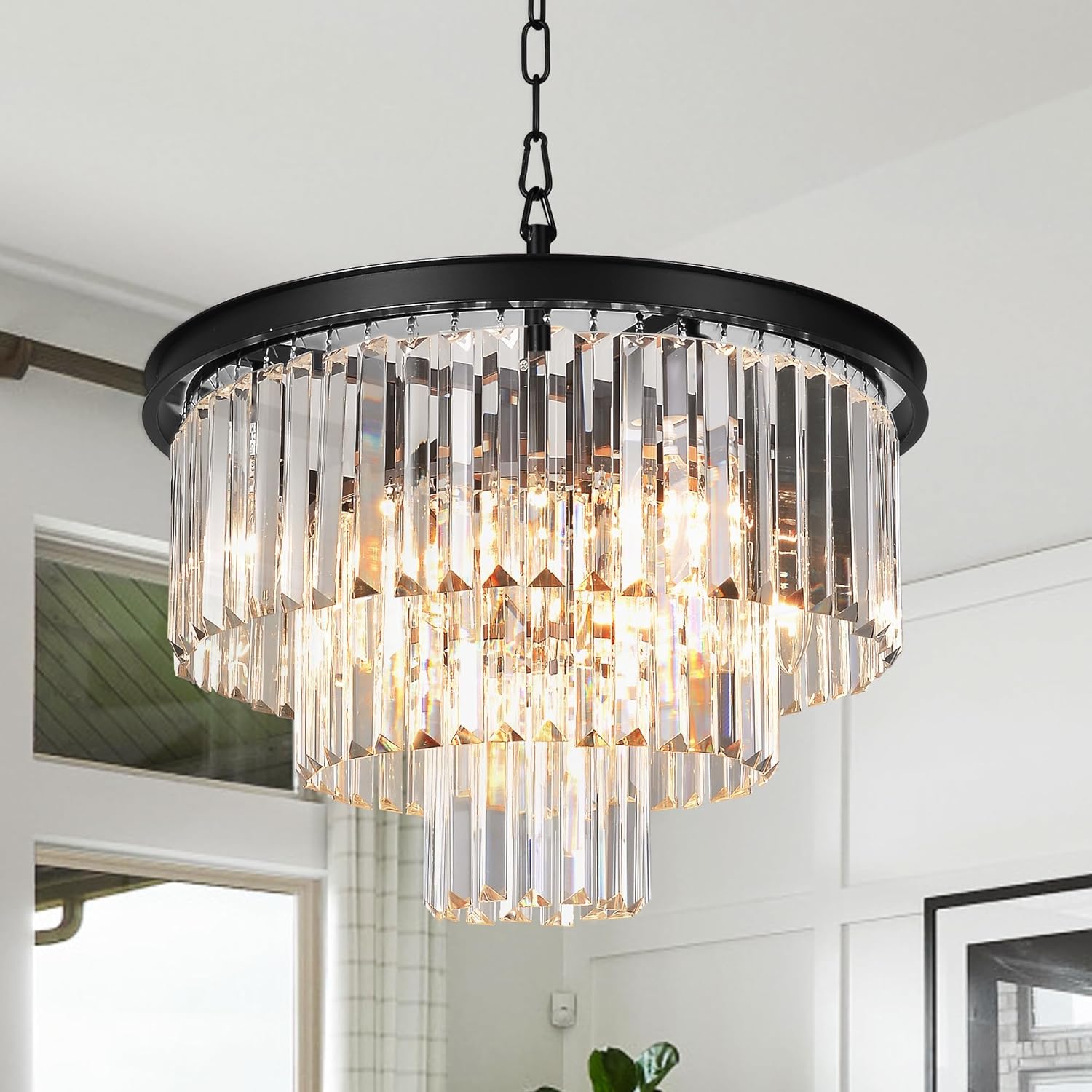 Luxe Black Chandelier — 18" — Black