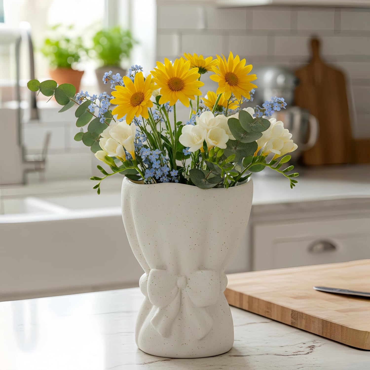 Modern Ceramic Flower Vase - View 3