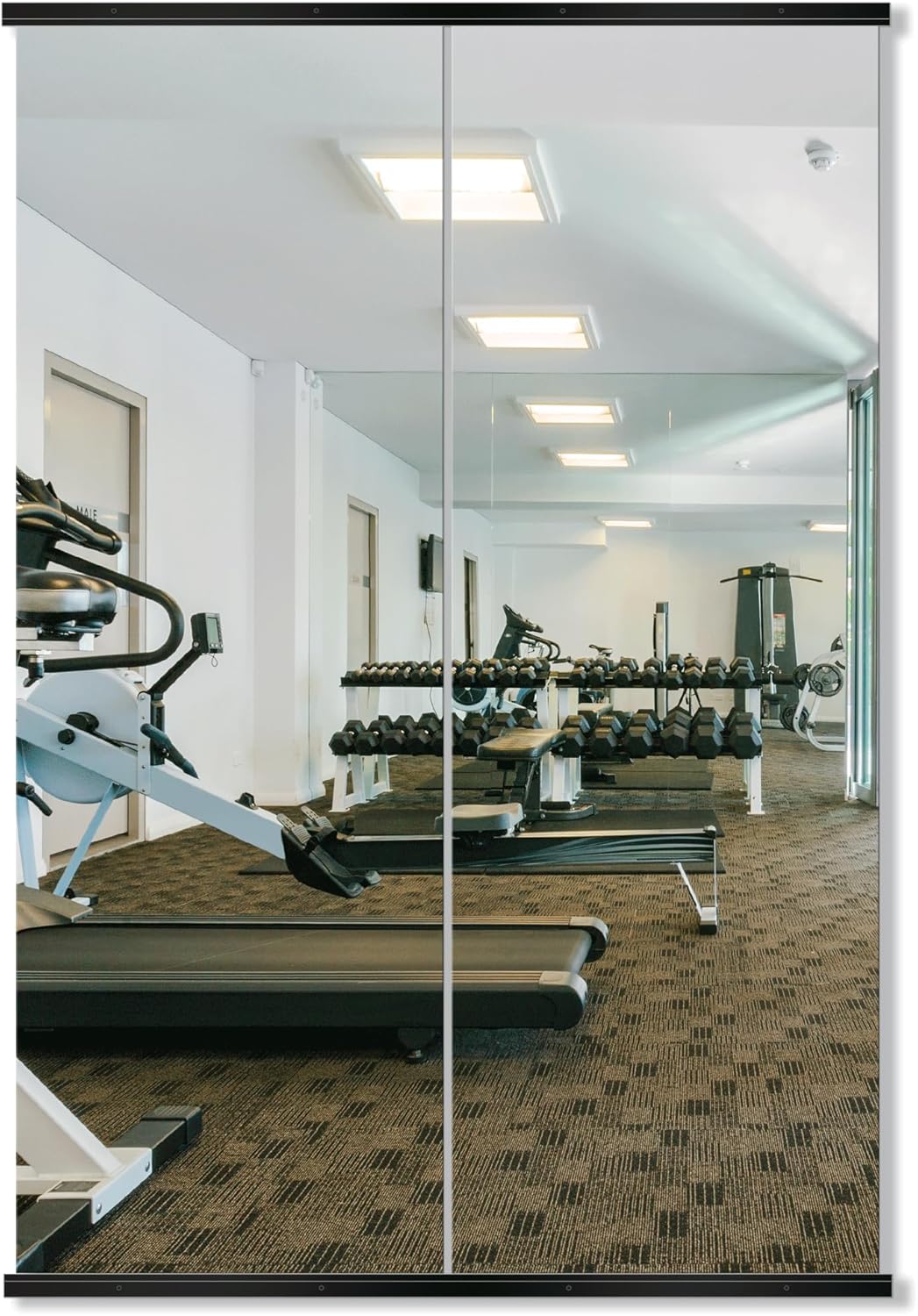 Round Black Wall Mirror — 22" — Gym Black