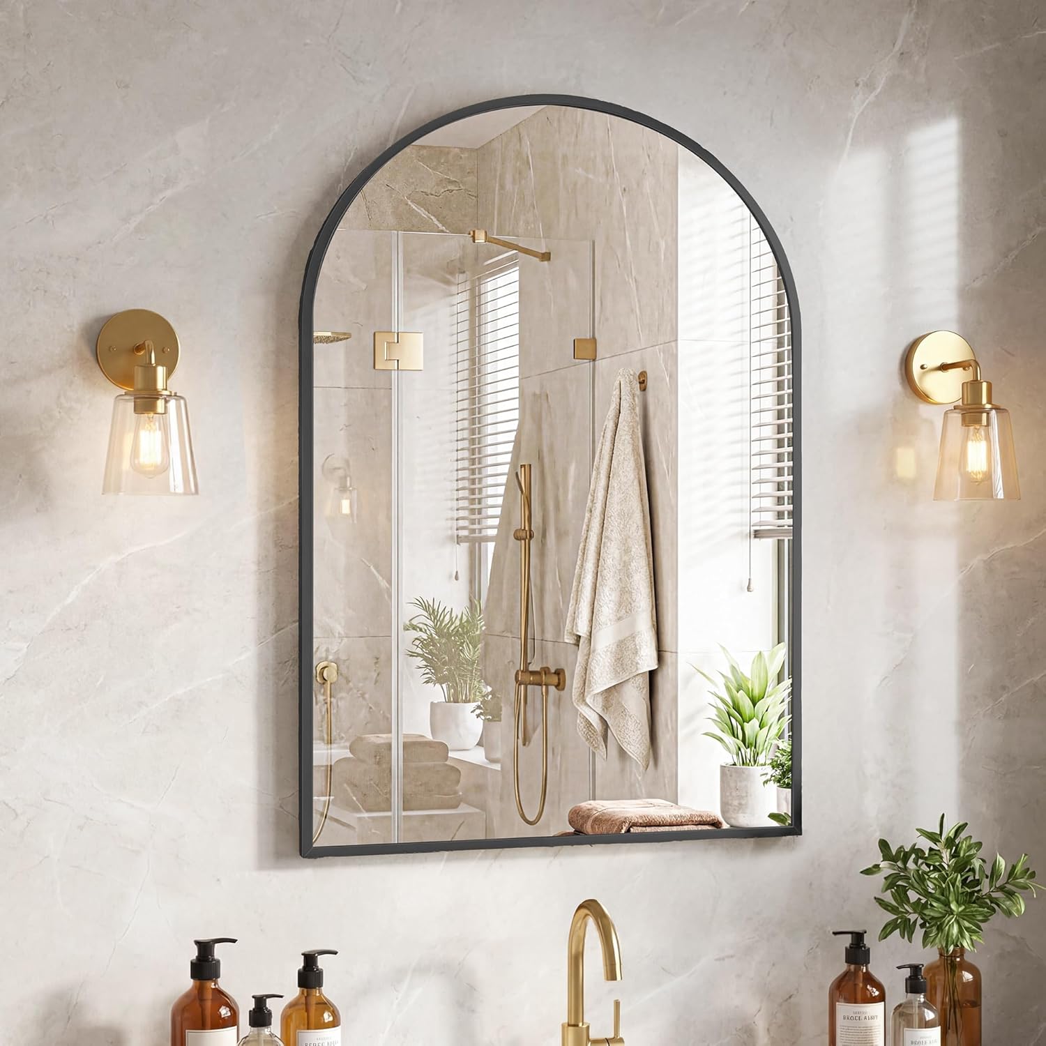 Round Luxe Black Wall Mirror — 20.2" — Black