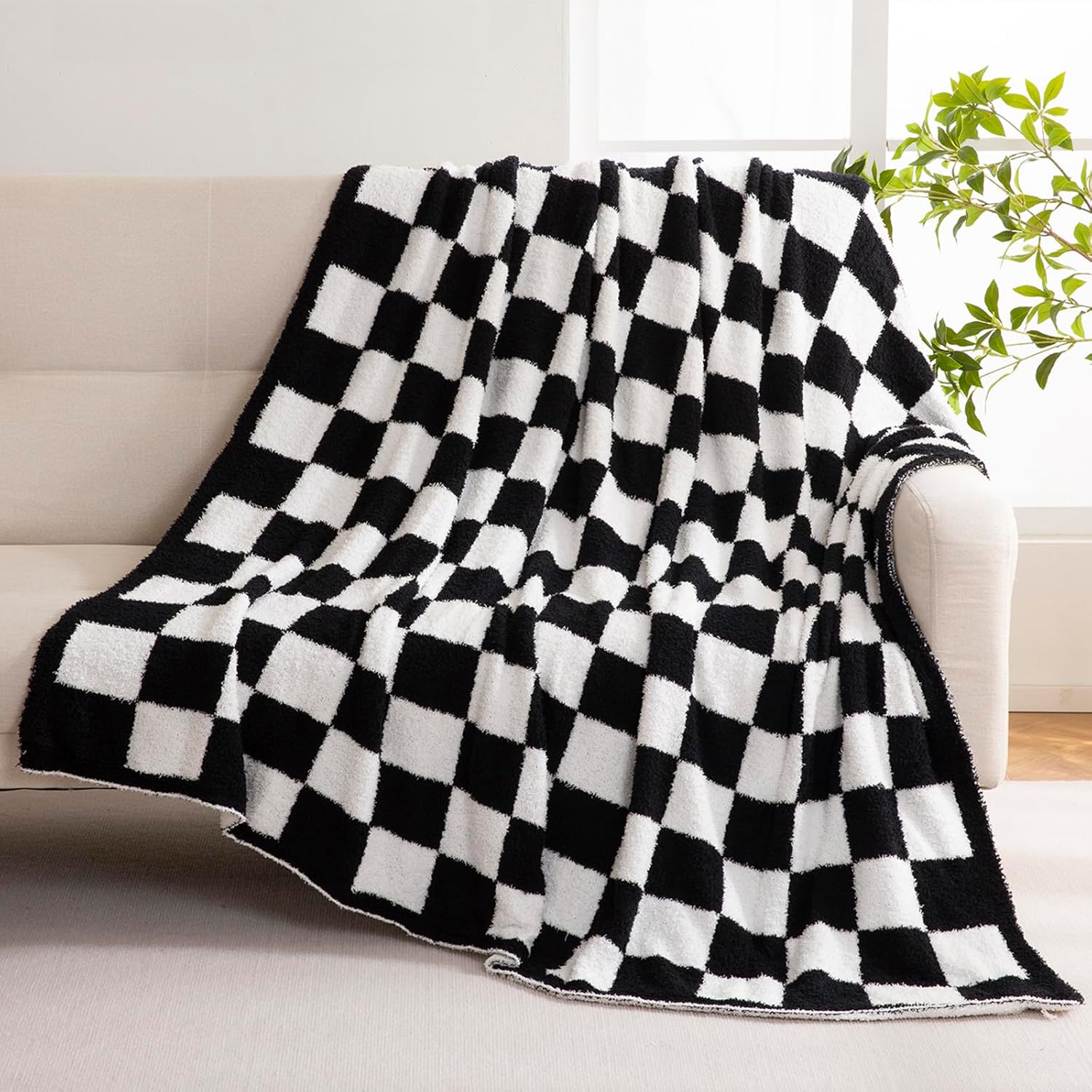 Knit Black Throw Pillow — 80" — Black