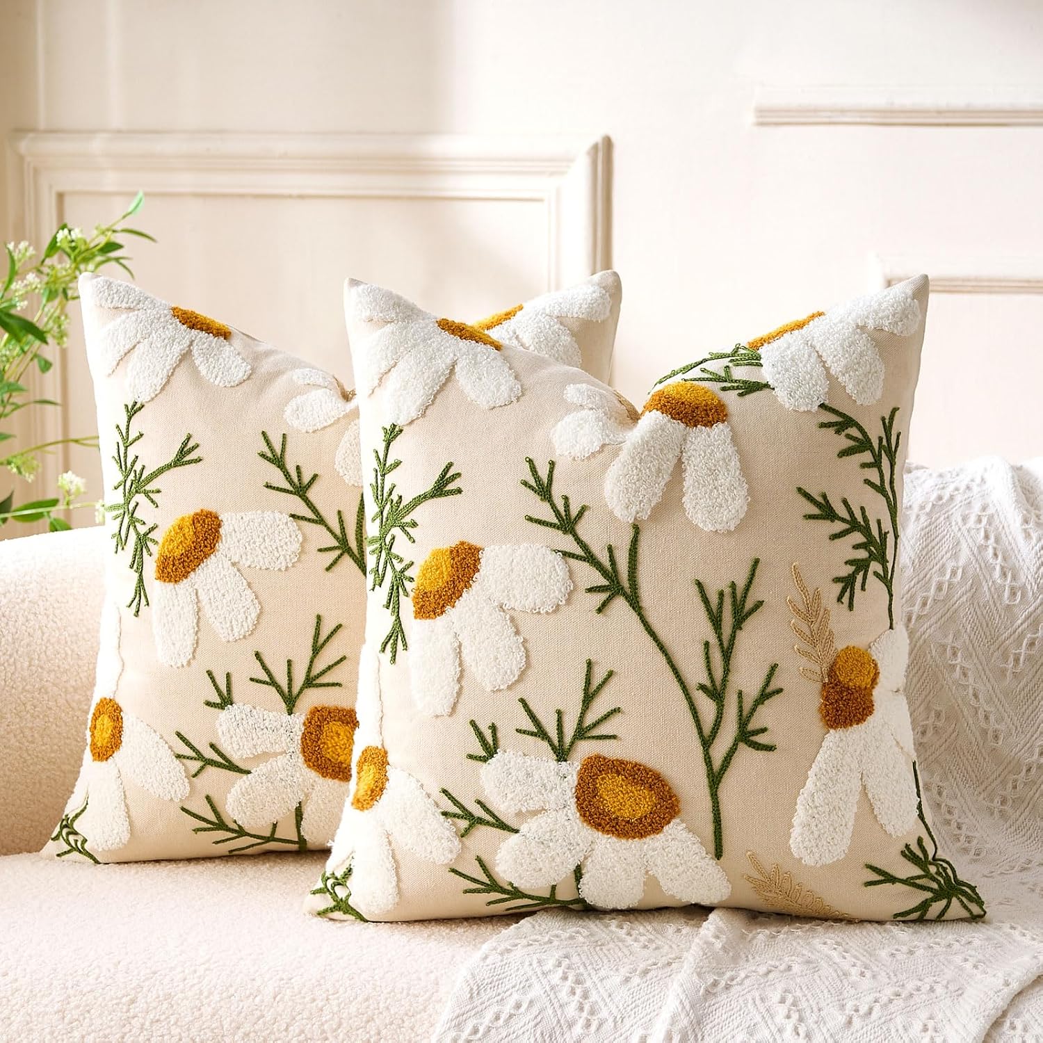 Tufted Boho Green Throw Pillow Cover — 16" — Daisy