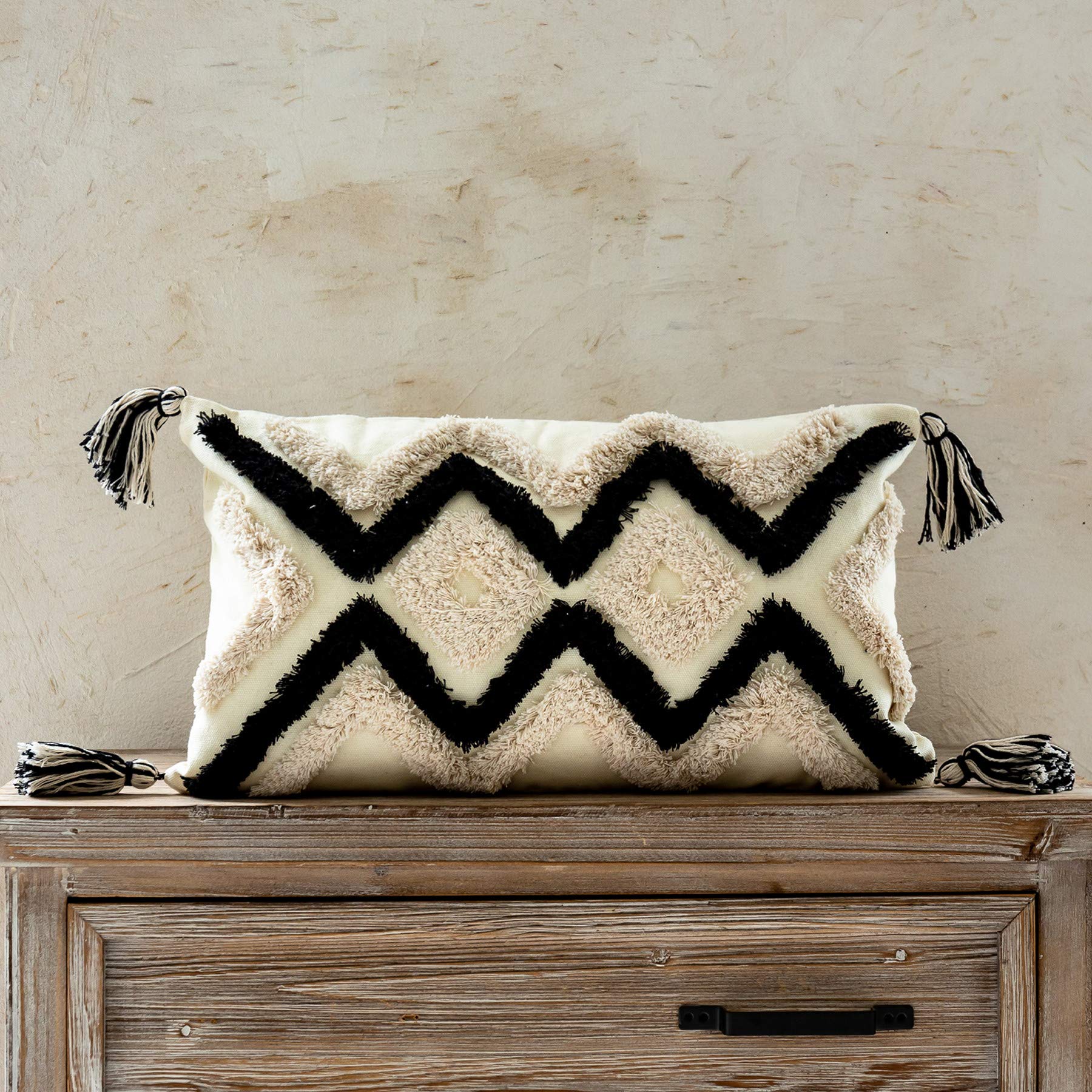 Tufted Boho Fabric Throw Pillow Cover — 20"