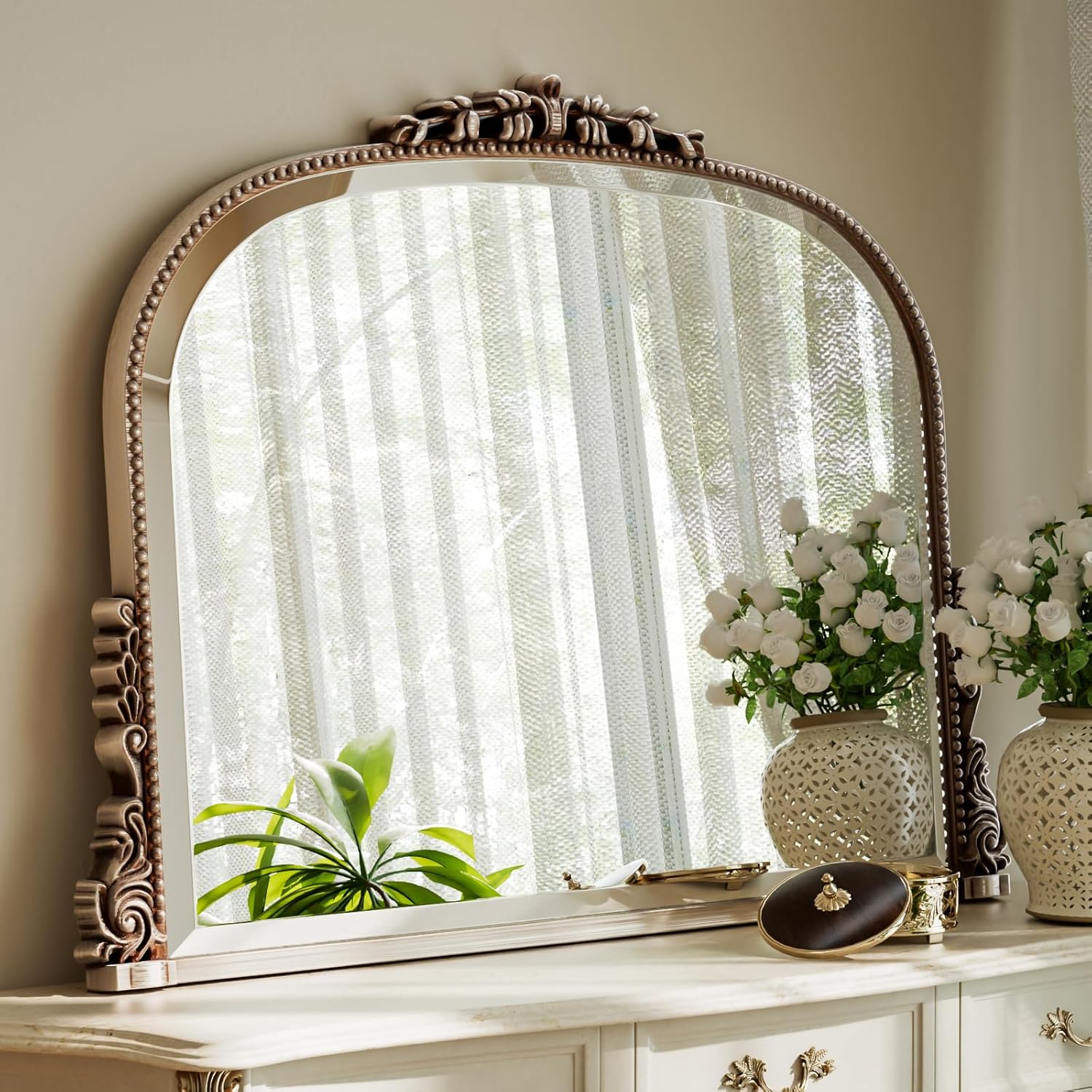 Round Luxe Gold Wall Mirror — 27" — Vintage Silver
