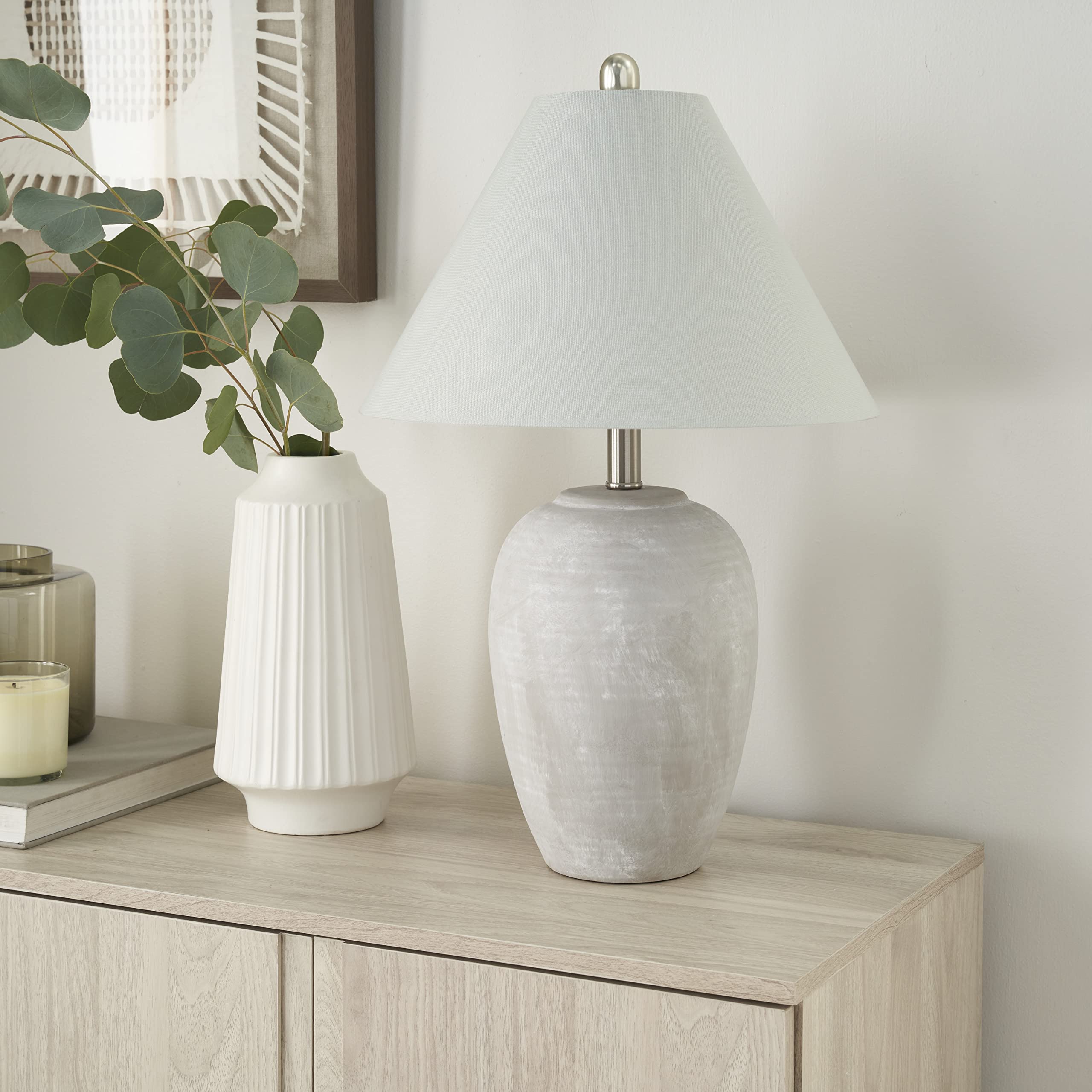 Vintage Farmhouse Beige Table Lamp — 23"