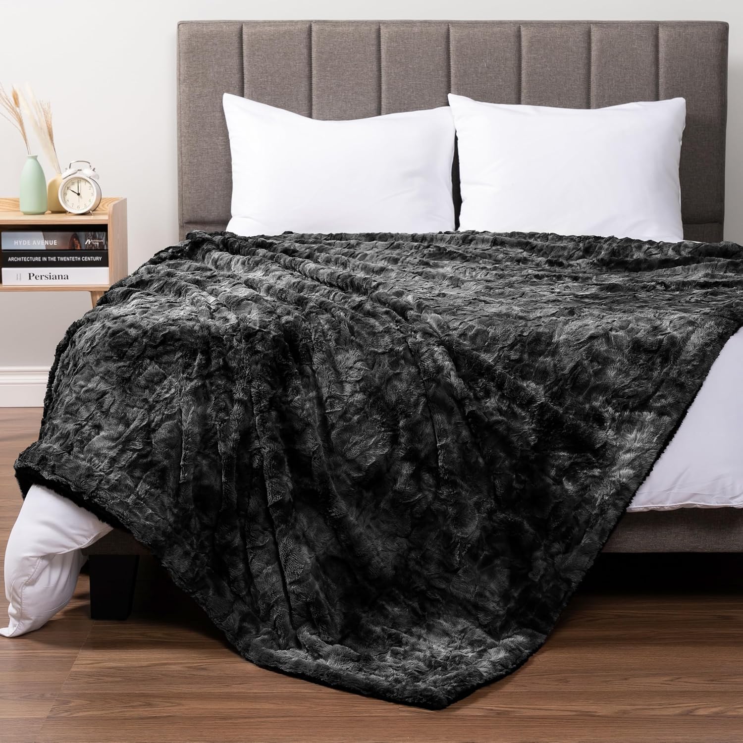 Beige Throw Pillow — 80" — Black
