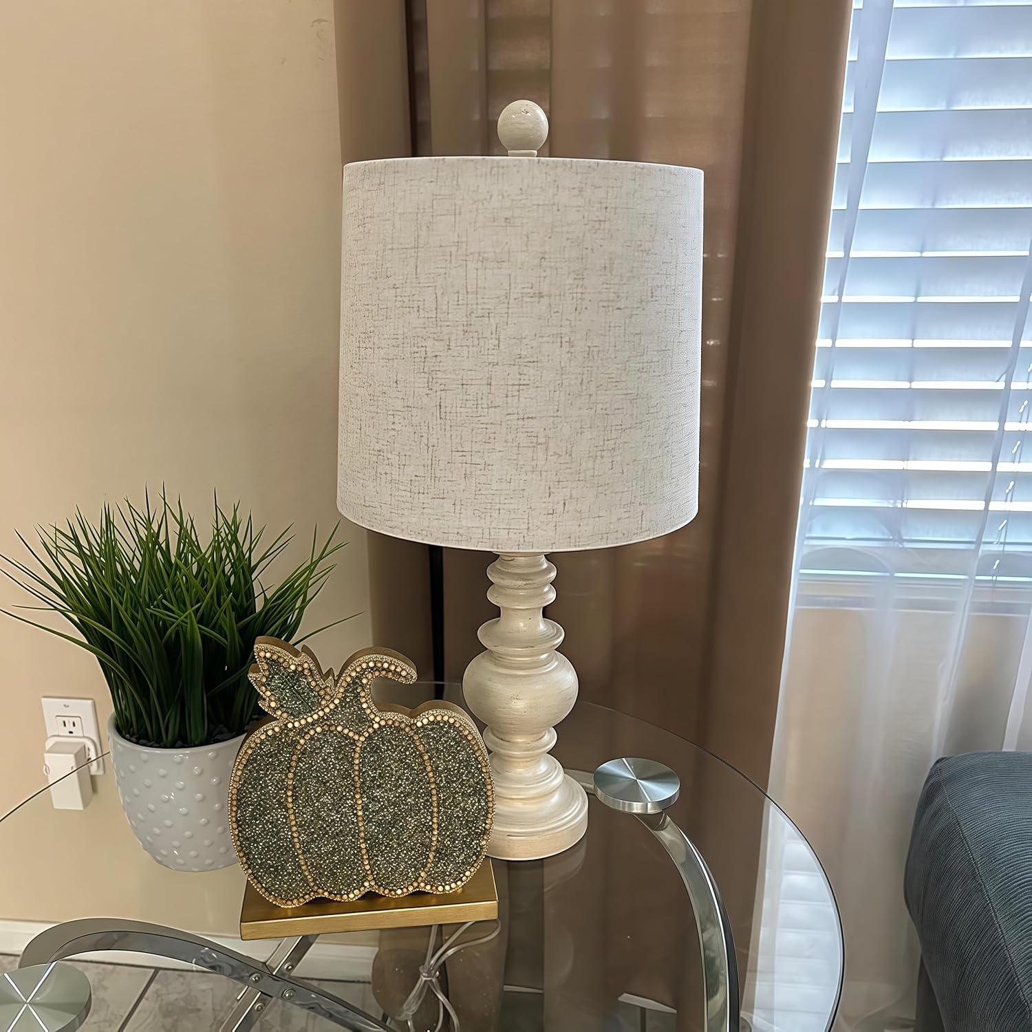 Linen Farmhouse Black Desk Lamp — 20.5" - View 4